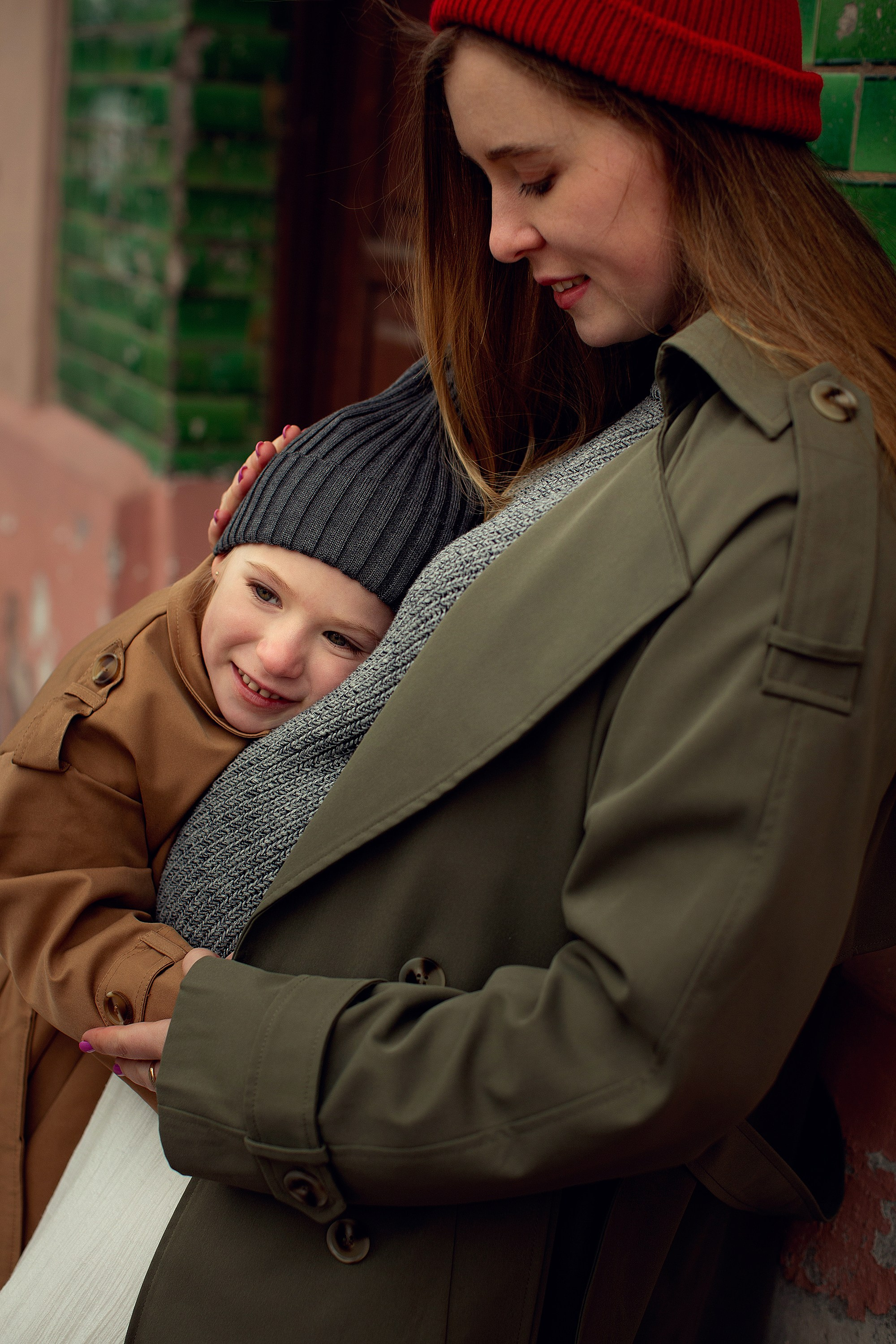 Яркая городская фотопрогулка семьи в ожидании второго малыша. Tatyana Nadezhdina Family photographer