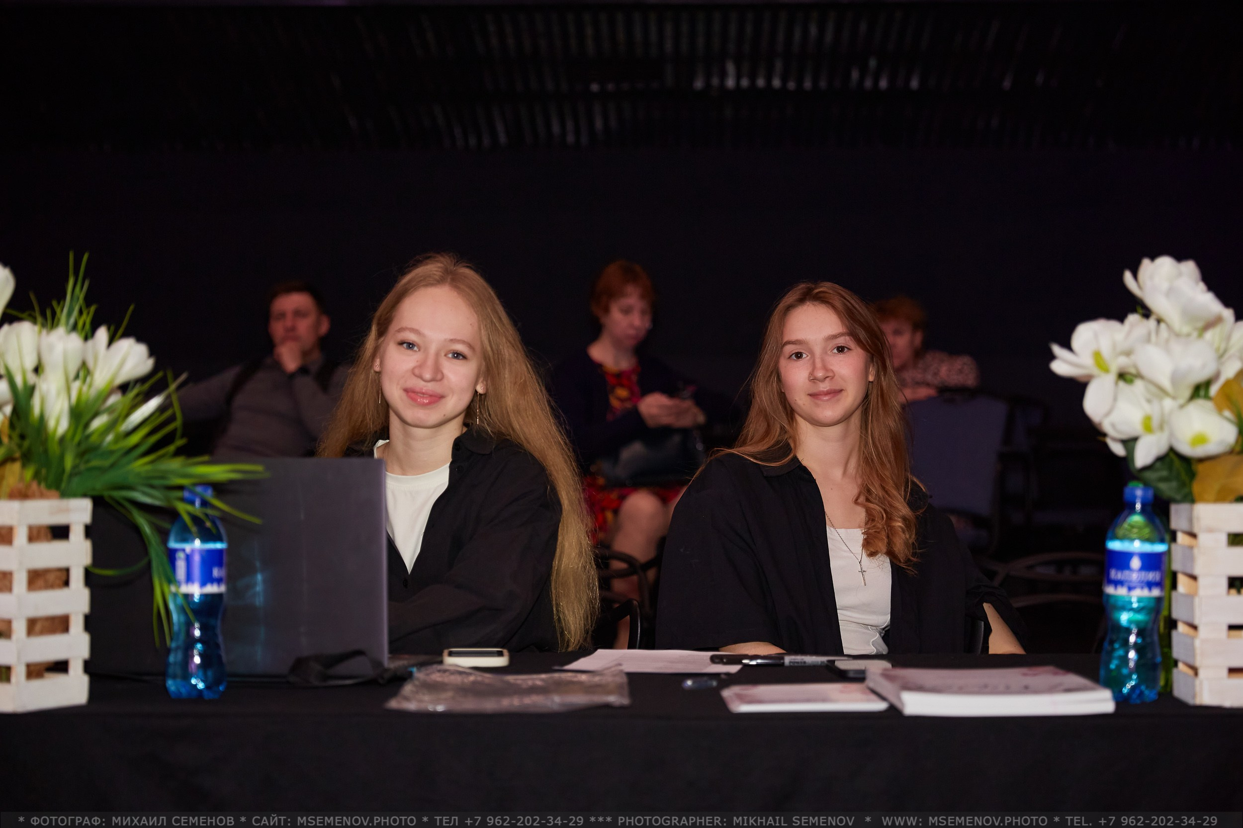 Анонс фоторепортажа с Концерта Грация. POLE DANCE. Photographer for business Mikhail Semenov. Aqua photo studio, photo school