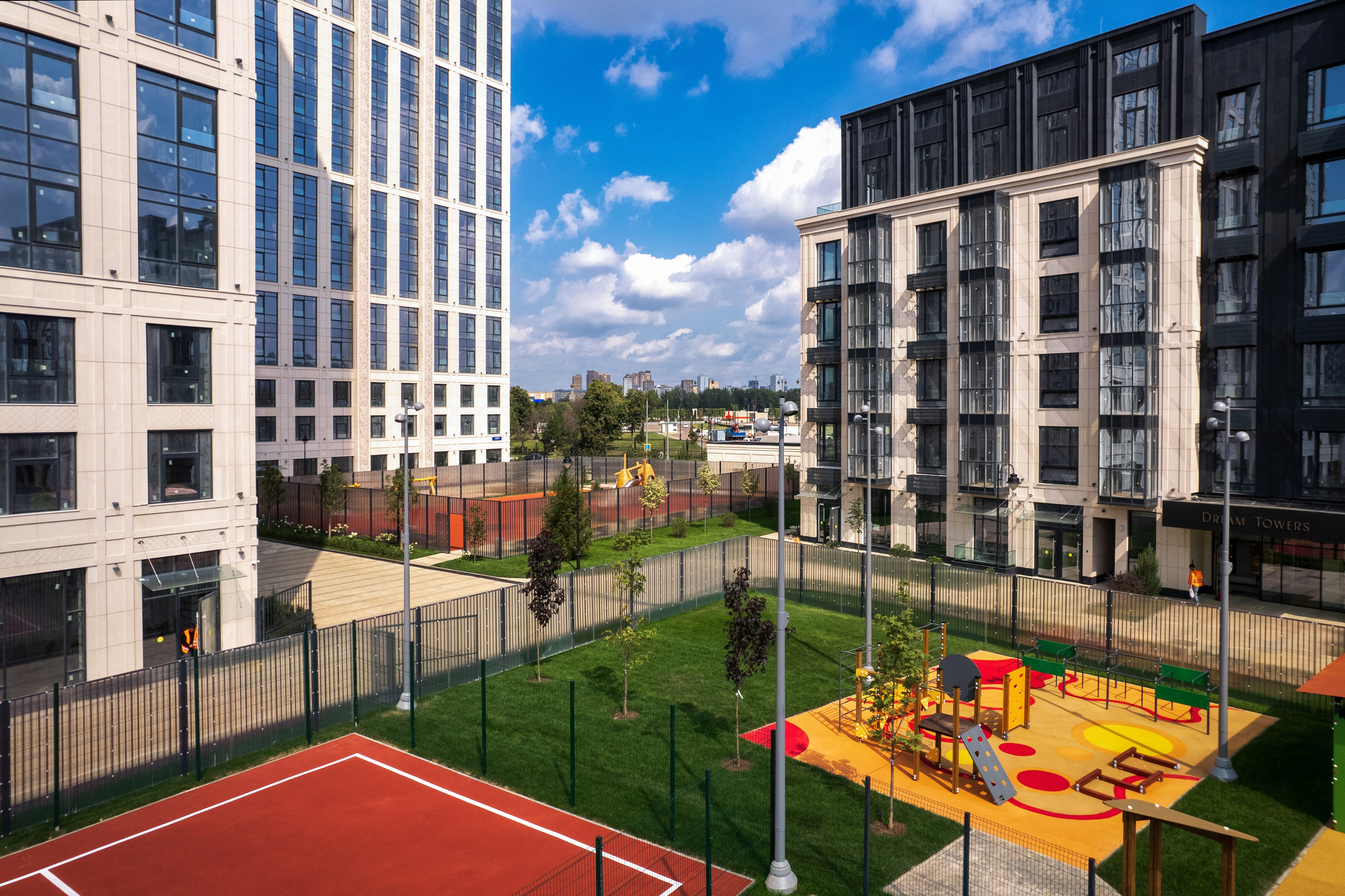 Архитектура и недвижимость. Ход строительства. Съемка с дрона. Профессиональное решение для частных лиц и бизнеса