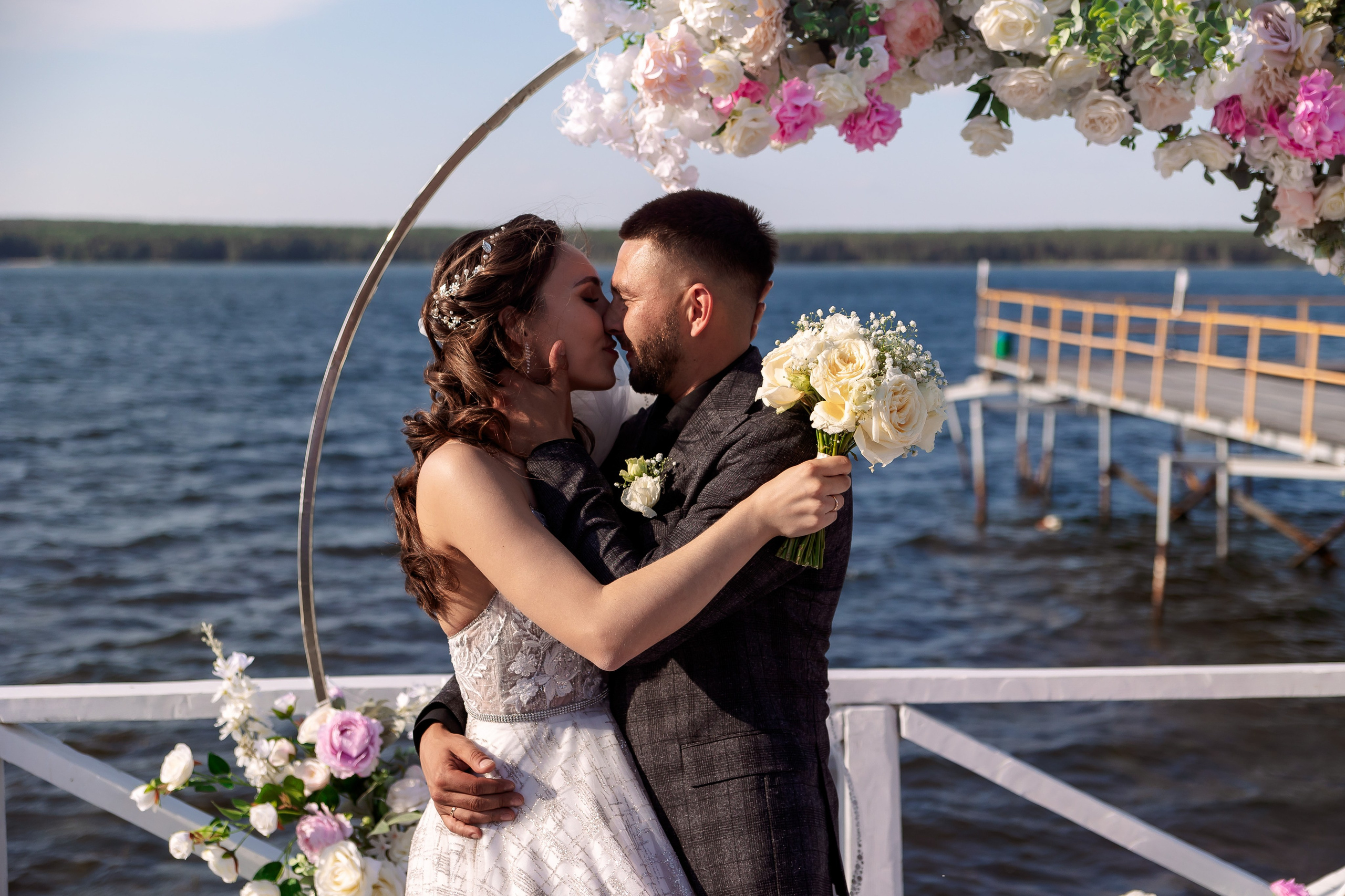 Репортаж свадьбы со сборов и до торта. Свадебный, семейный фотограф, контент съёмка. Екатеринбург. Елена Граф