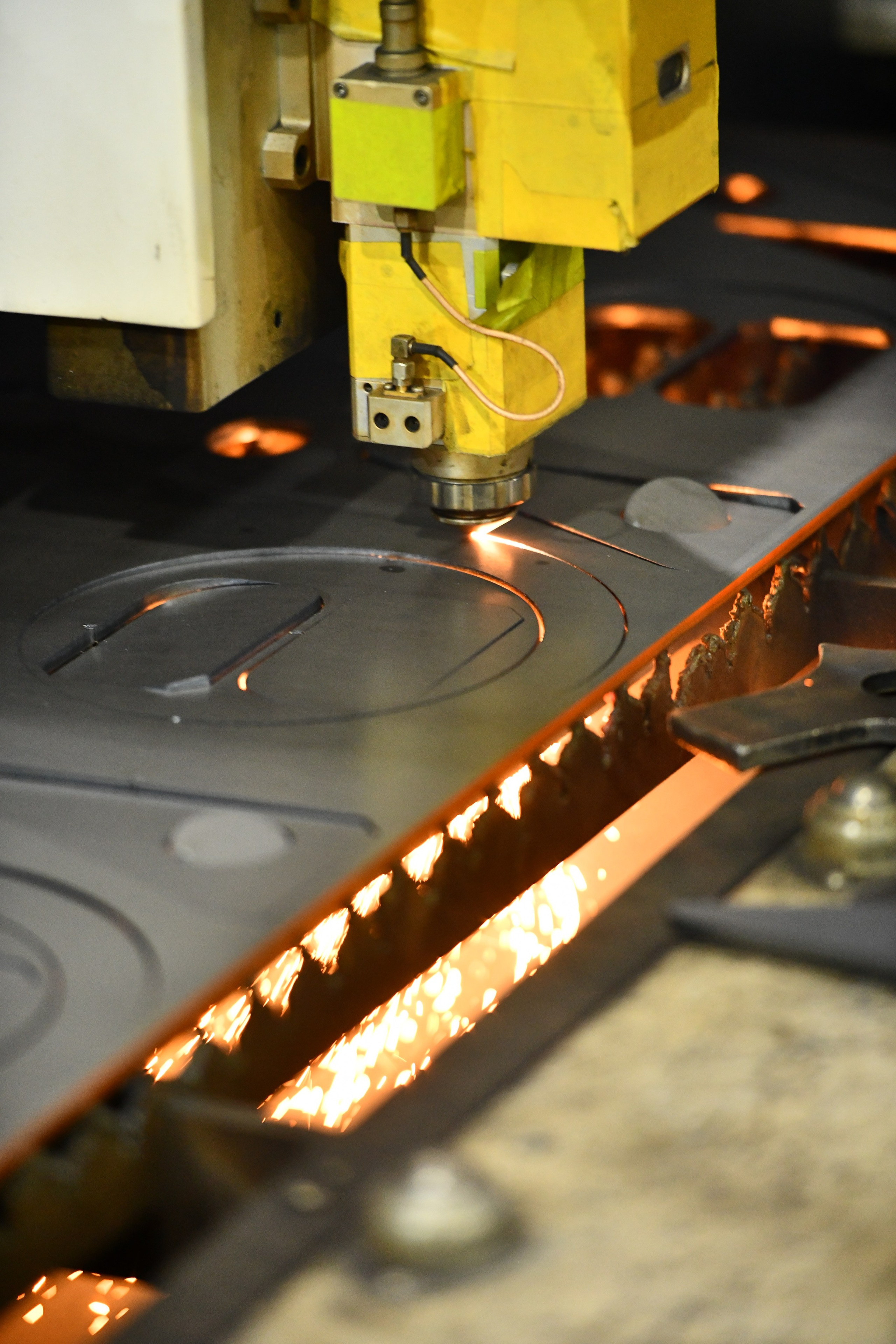 Репортаж с экскурсии на Завод ТРОМ. Репортажный и семейный фотограф — Шелихов Сергей