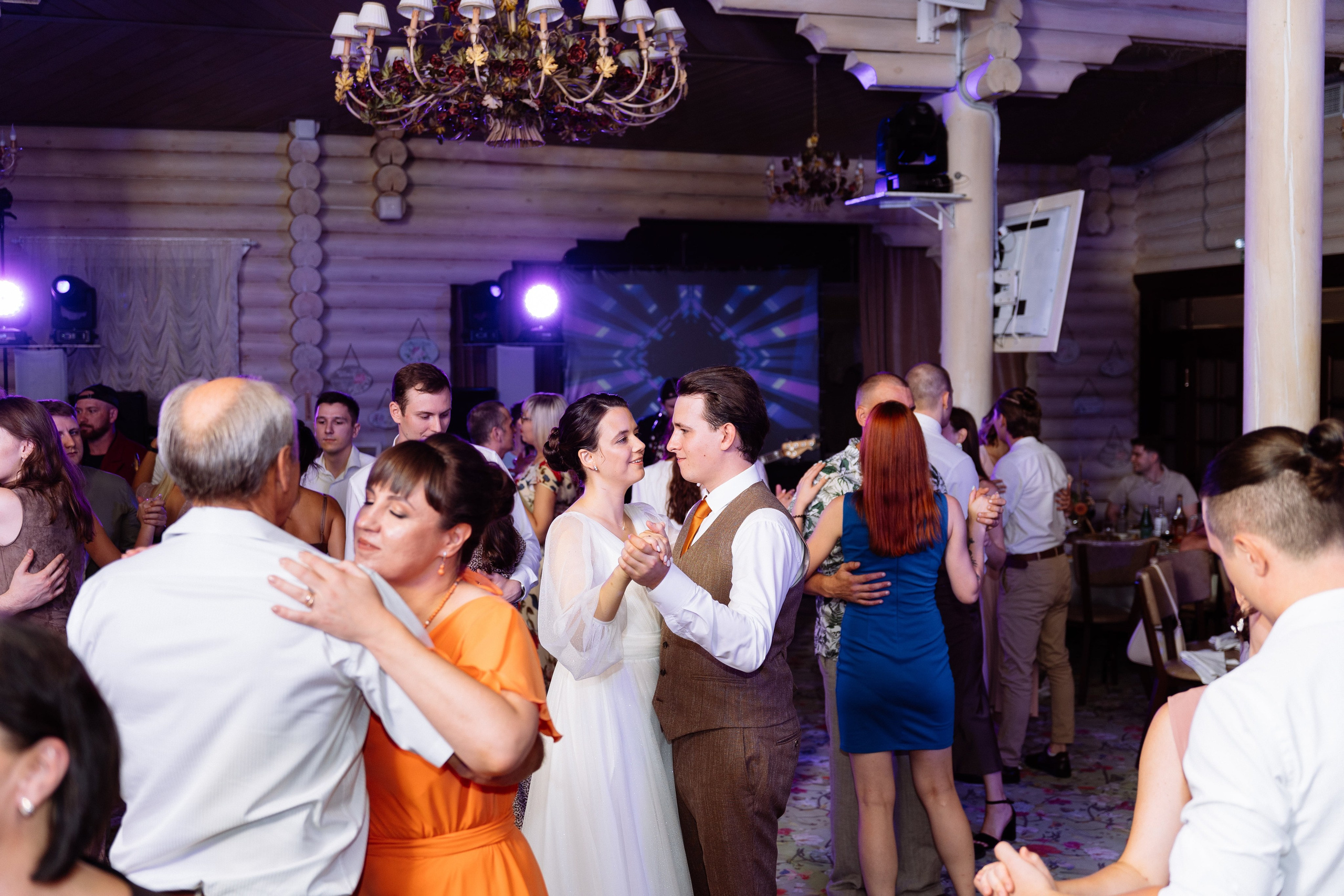 Свадьба Олега и Виктории в клубе «Ближняя дача»