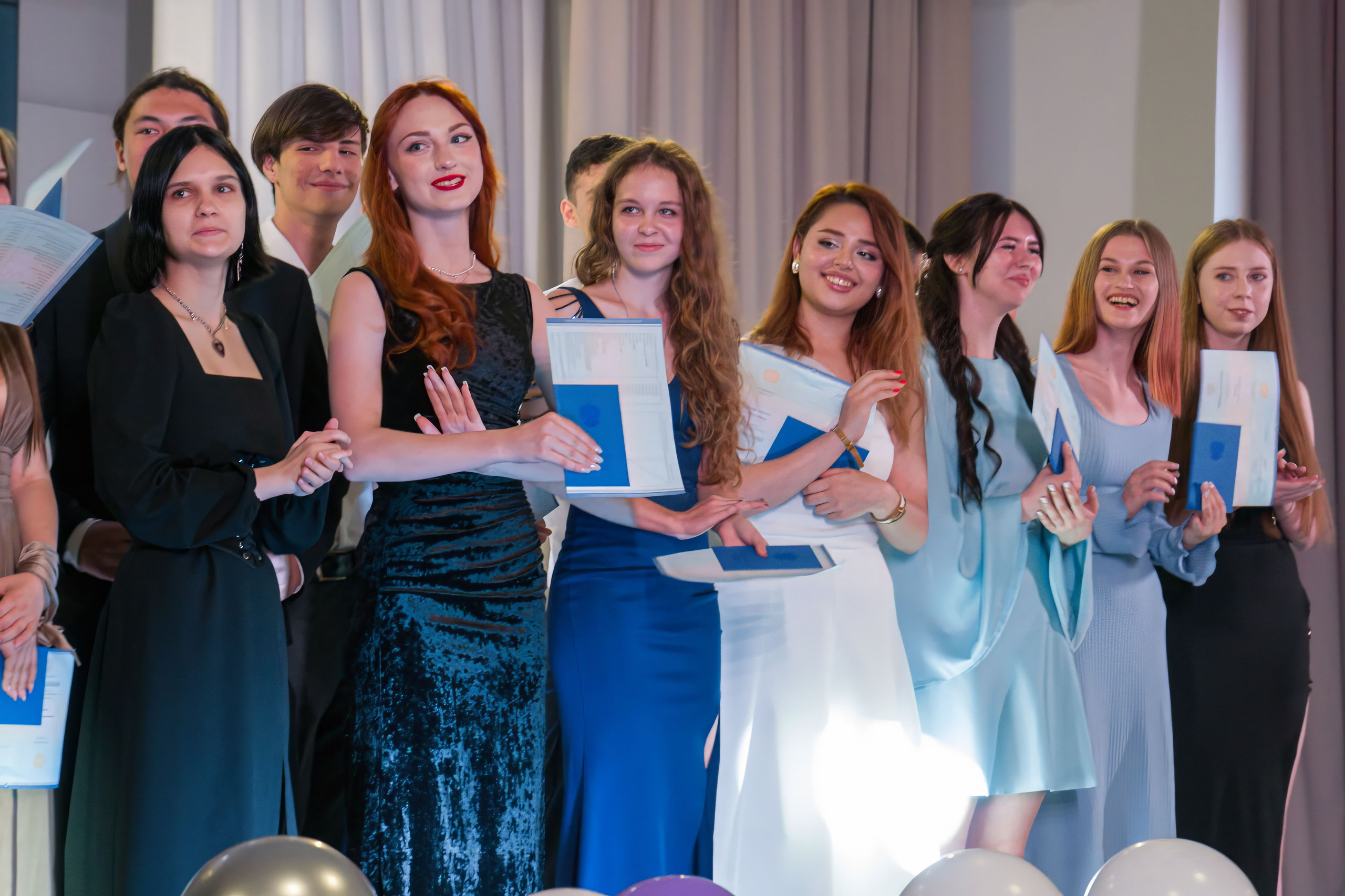 Школа 106_Вручение аттестатов 11классы_2024 г. Фотографы из солнечного Краснодара Вадим и Надежда Митус