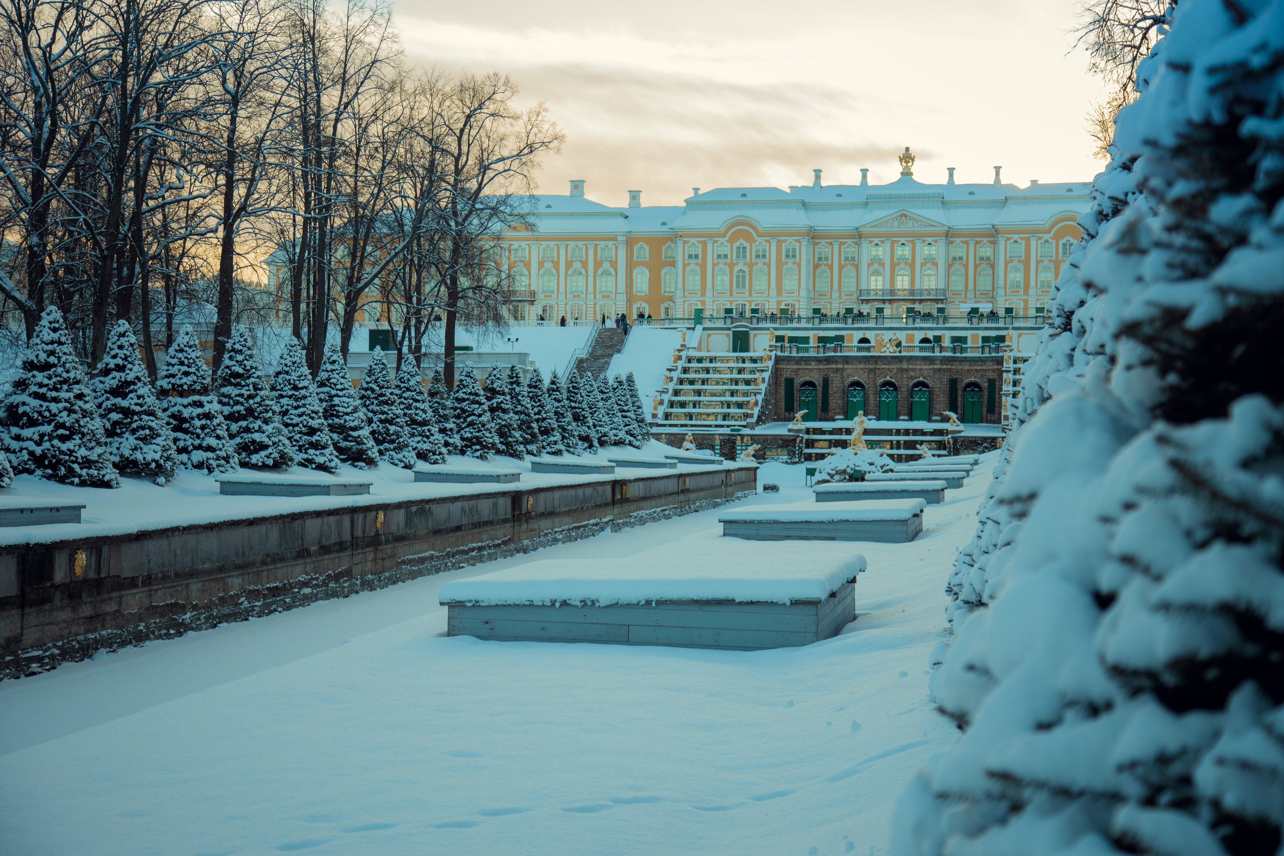ФОТОСЕССИЯ В ПЕТЕРГОФЕ. ГДЕ СНИМАТЬ В ПЕТЕРГОФЕ