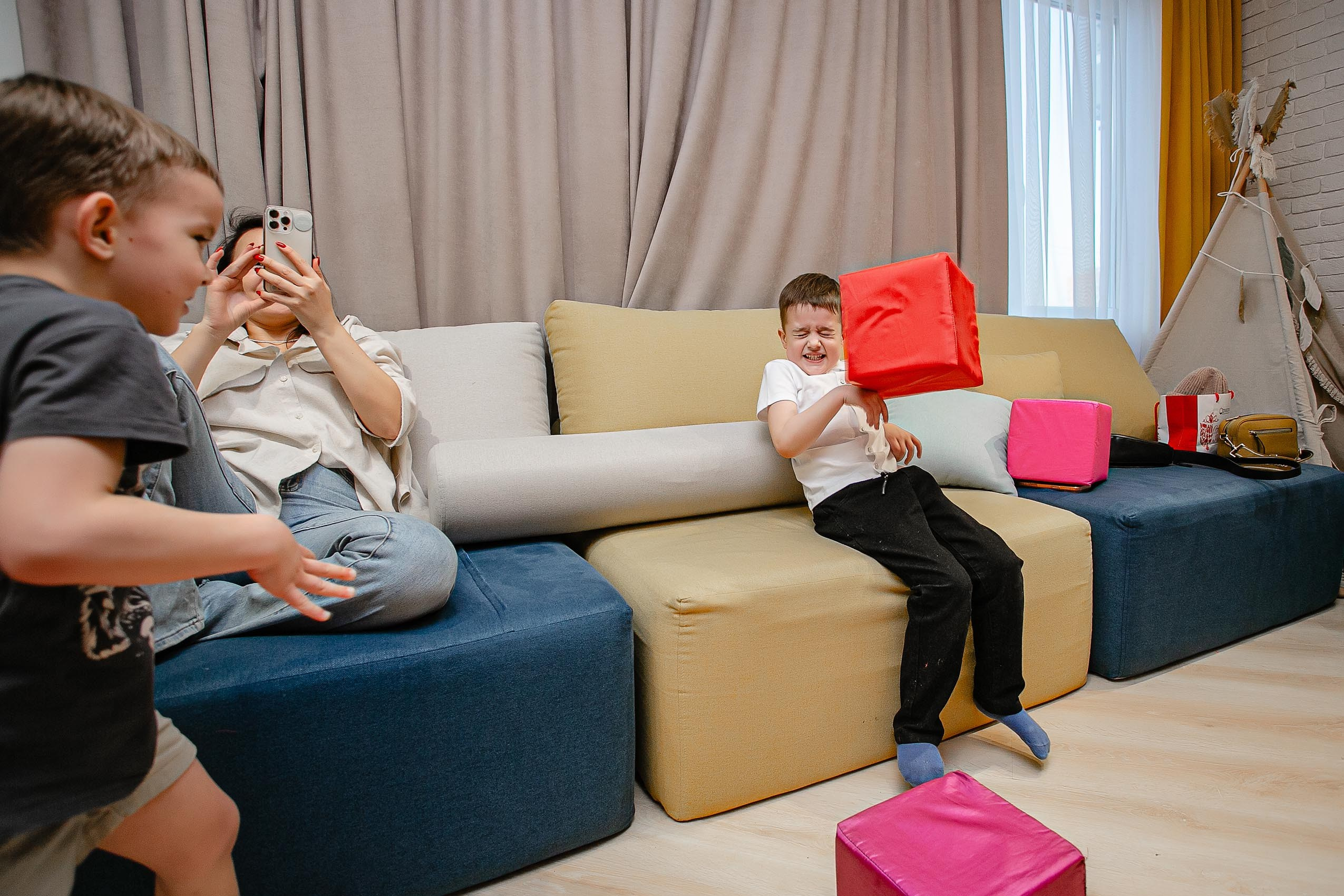 Детский фотограф Александр Степанов Владивосток. Владивосток семейный фотограф Александр Степанов