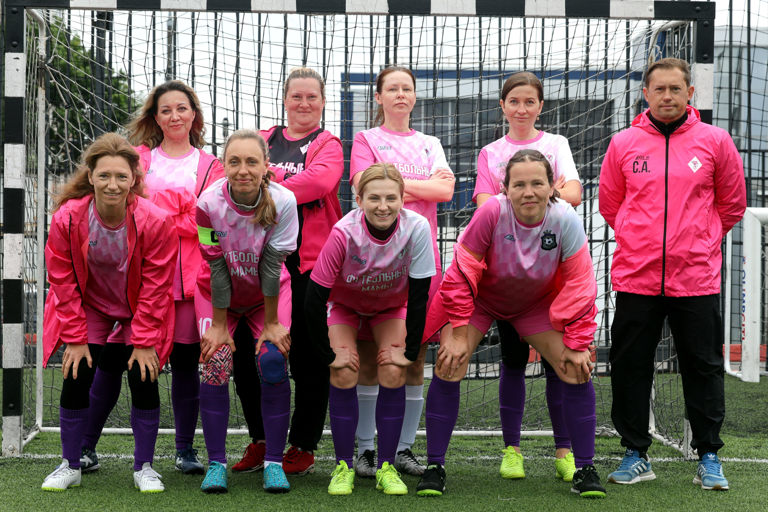 Женский футбол от 15.06. Репортажный фотограф, спортивный фотограф в Москве и области