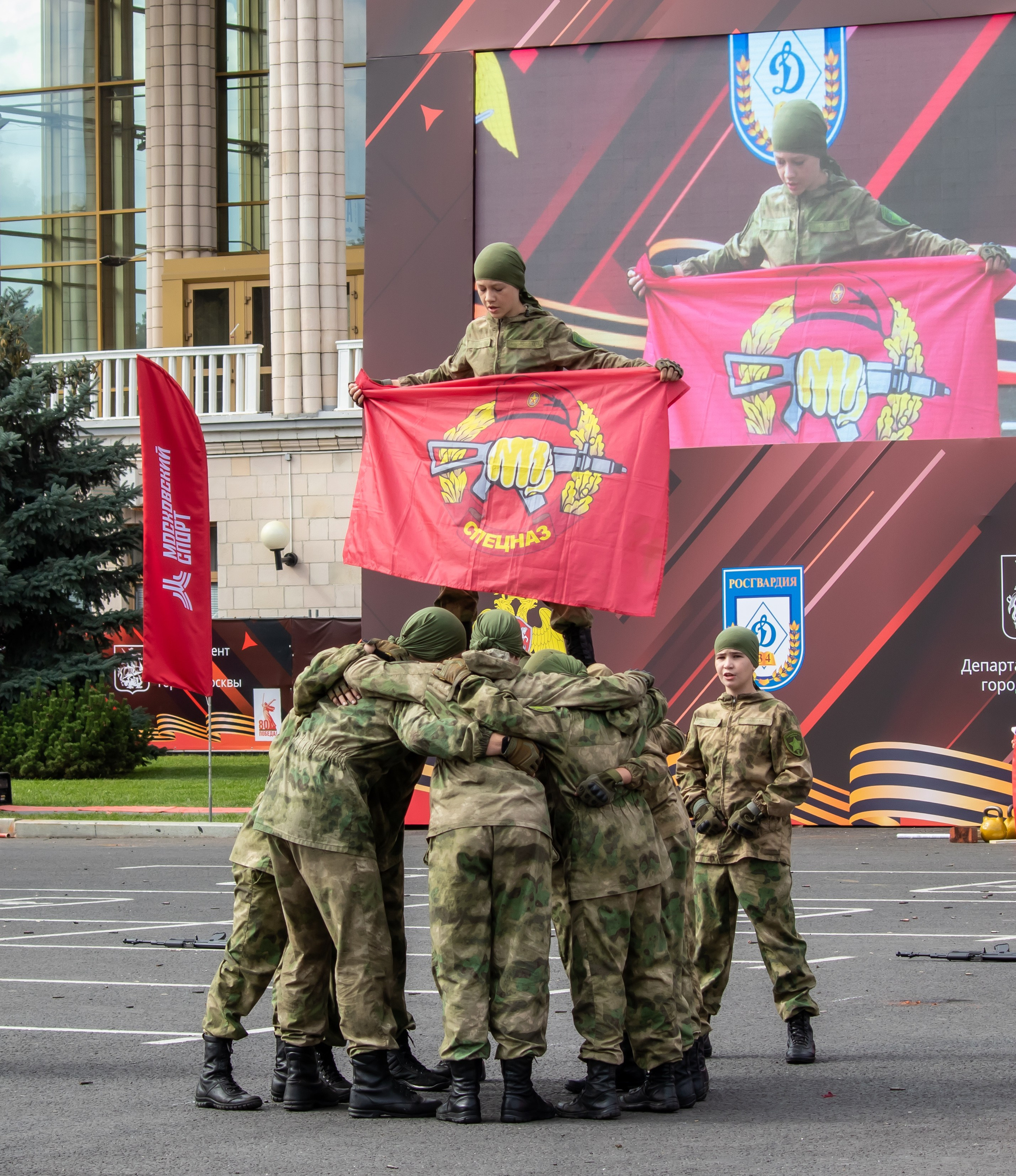 Военно-спортивный фестиваль Росгвардии в Лужниках