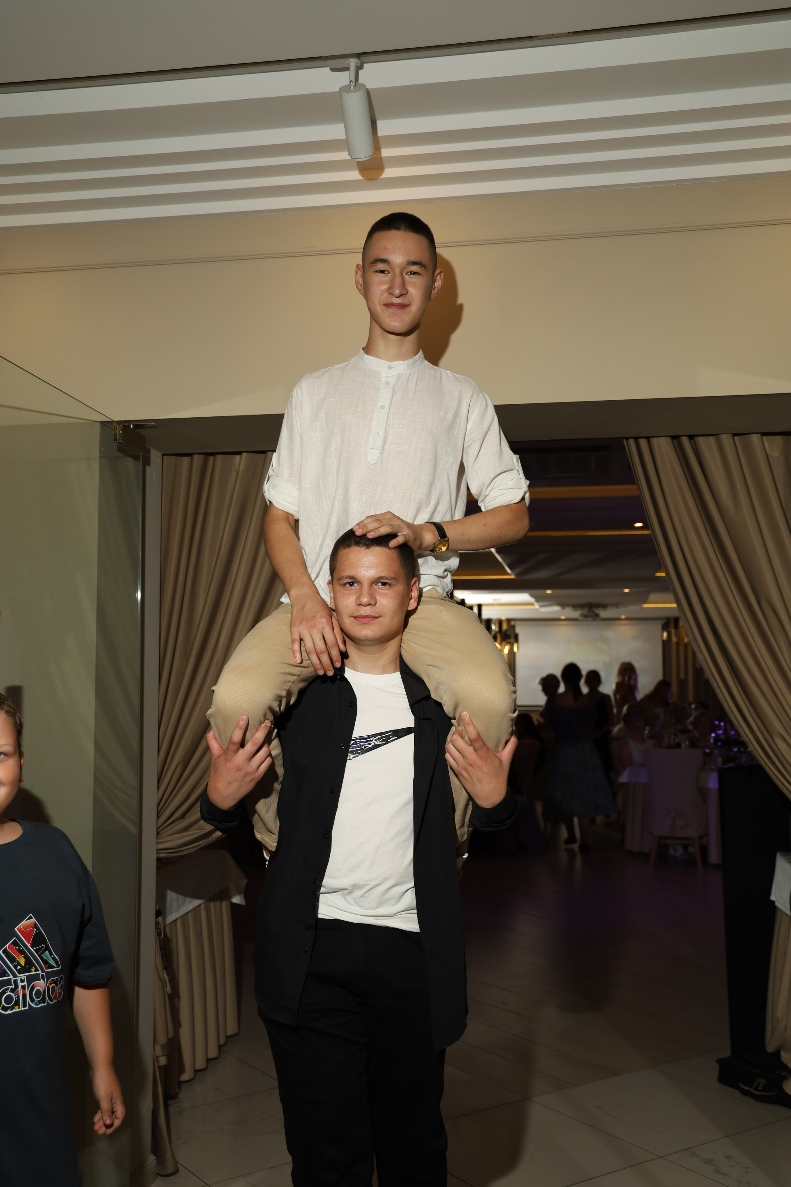 Выпускной 9 Д. Семейный фотограф в Казани Римма Гатауллина