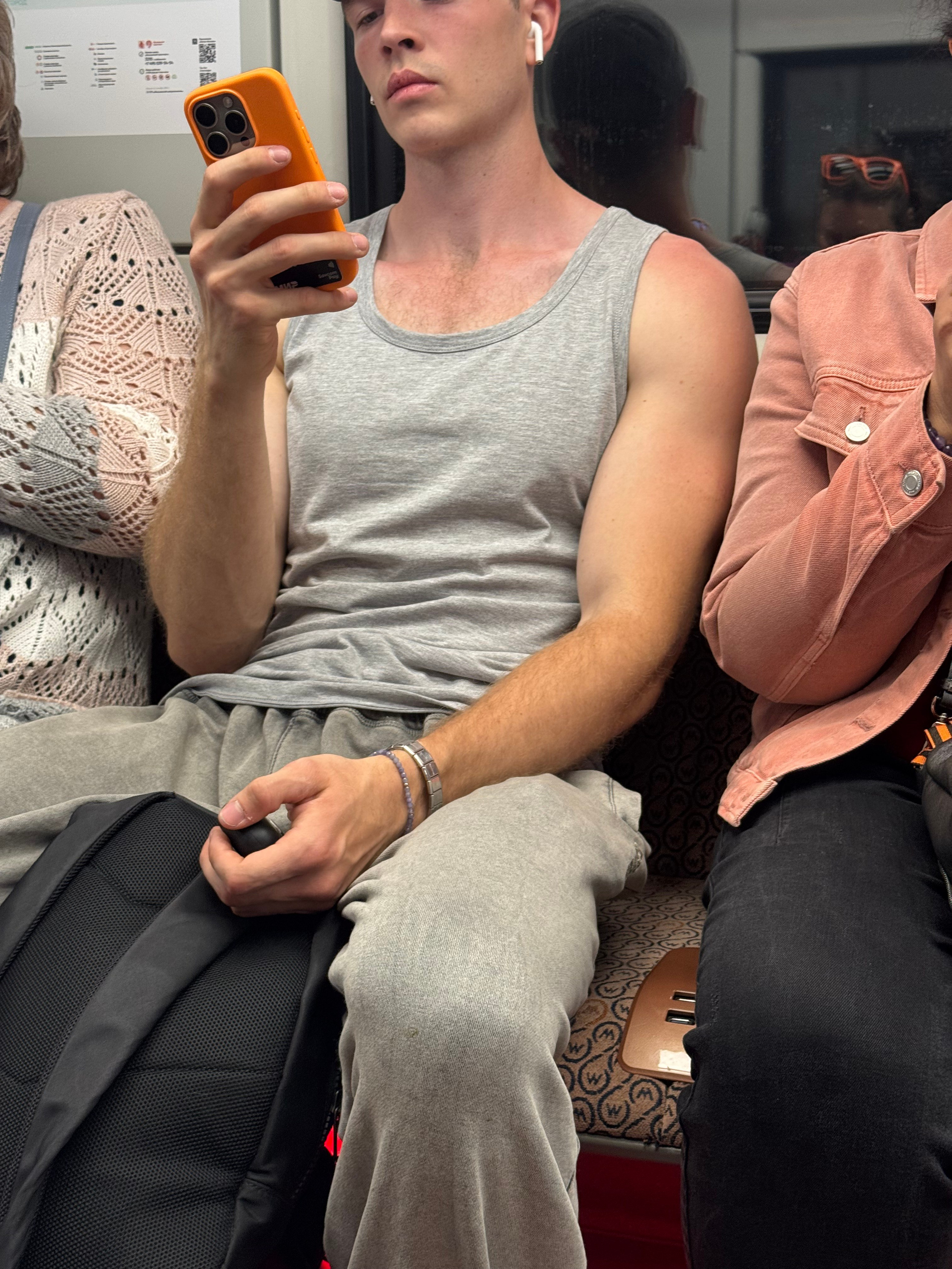 #руки_незнакомцев. Главная