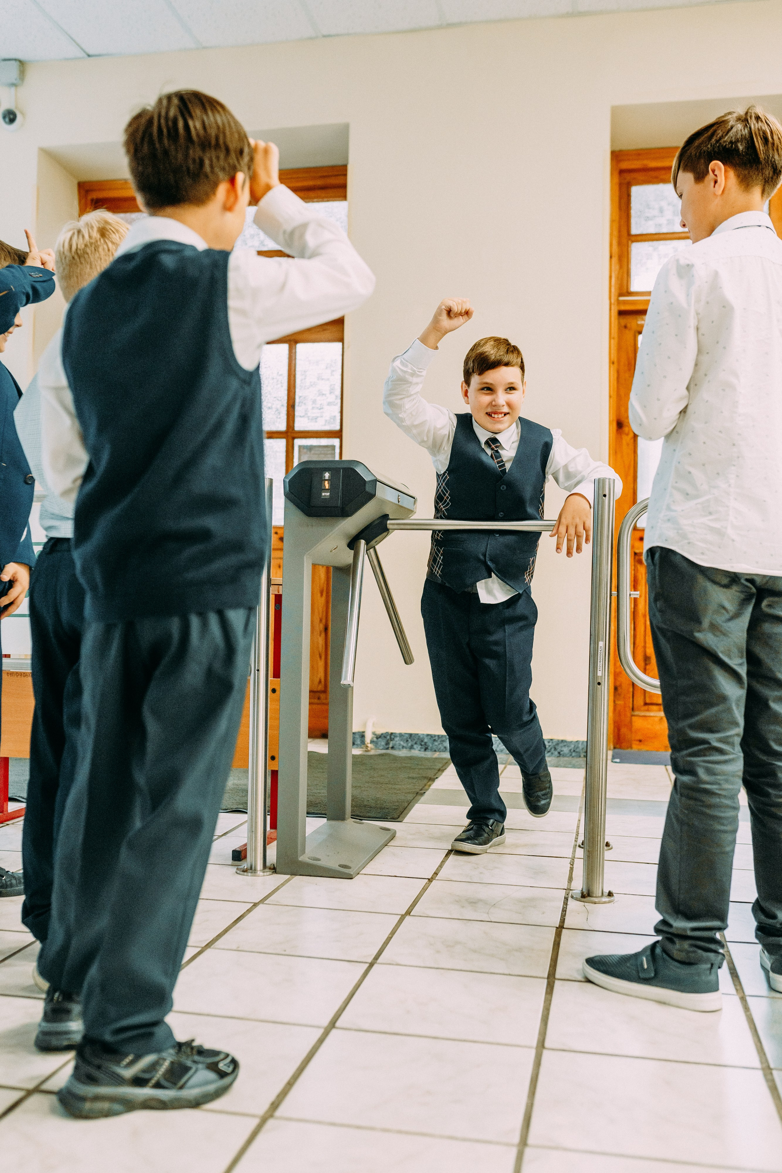 Школьные альбомы и альбомы для детского сада. Юлия Осипова. Москва