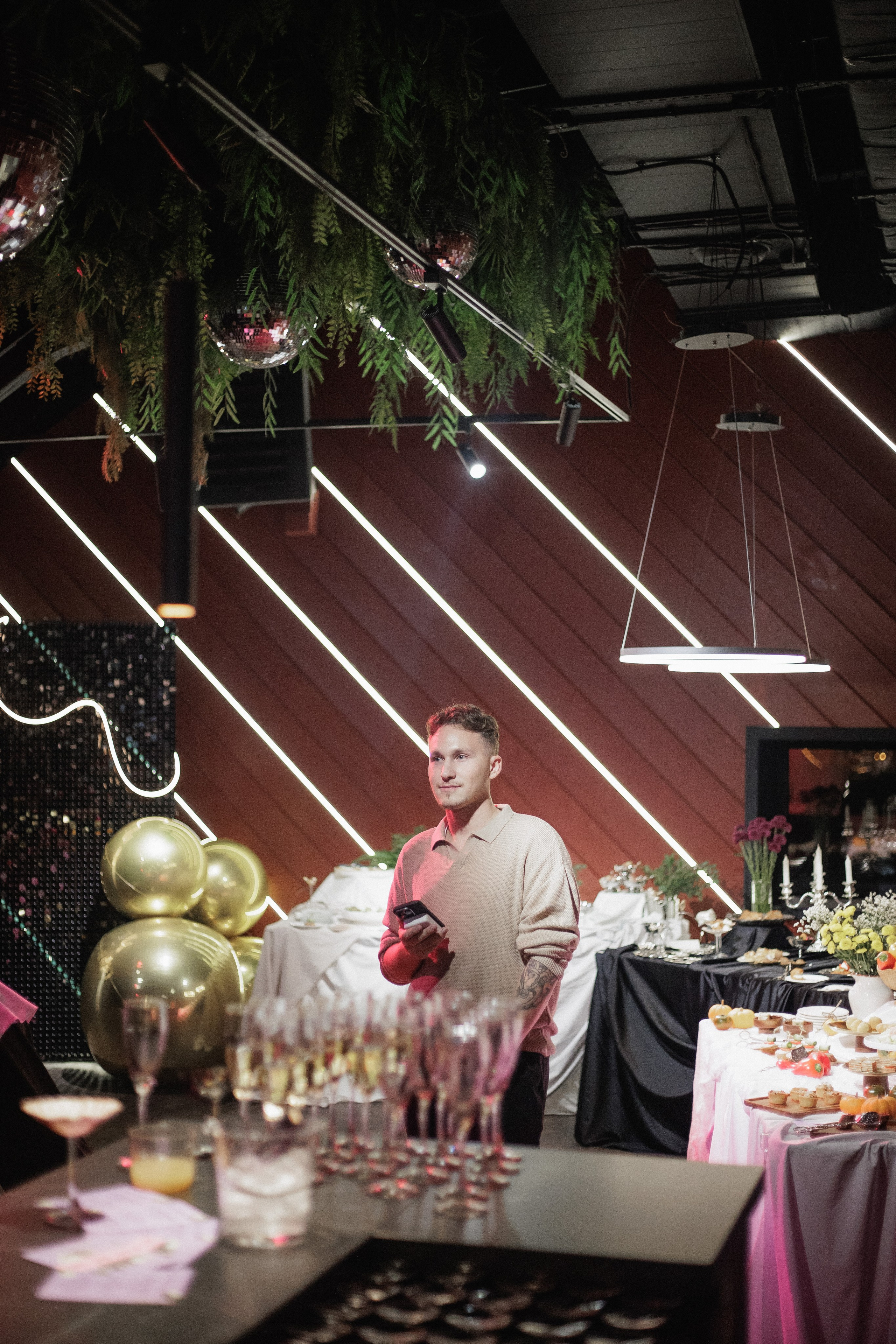 ПЯТНИЦА 2.0. СВОИ. ФОТООТЧЕТЫ-СОБЫТИЯ-МЕСТА