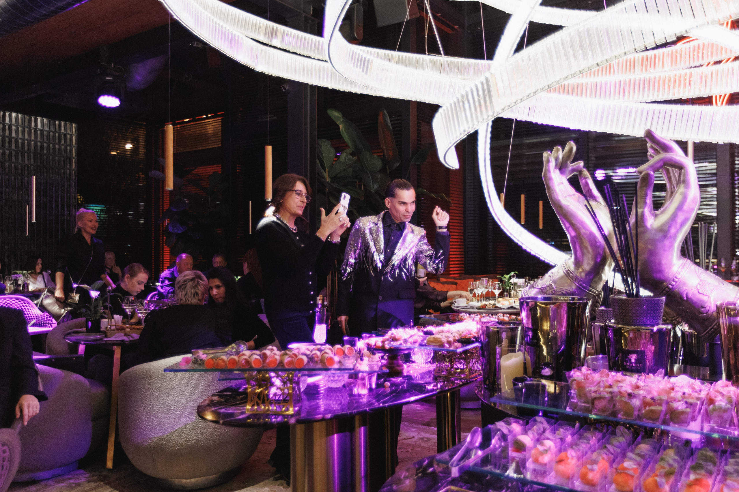 B.DAY PARTY ЖУРНАЛА •G. СВОИ. ФОТООТЧЕТЫ-СОБЫТИЯ-МЕСТА