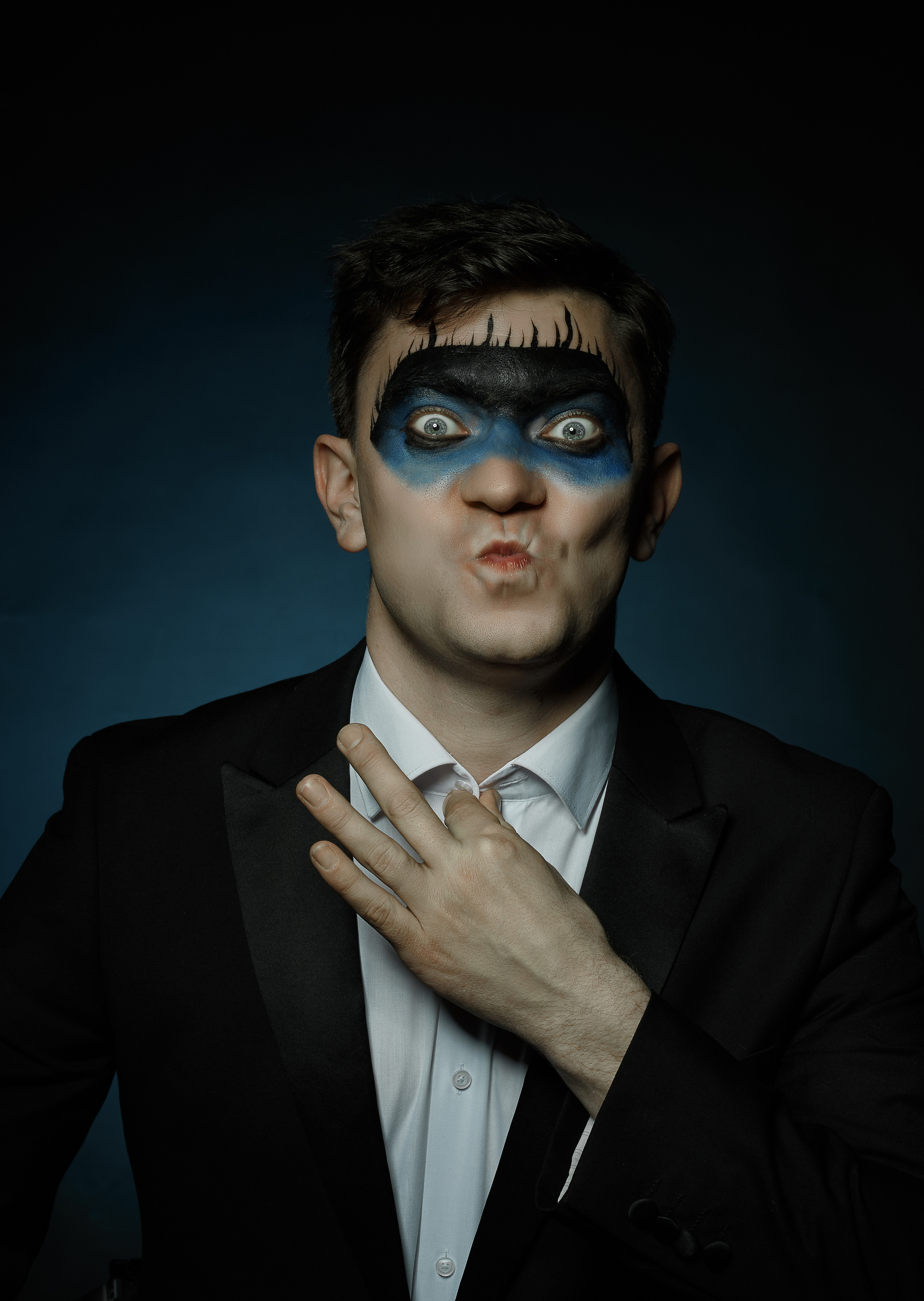 Демонический карьерист работающий в кредитном отделе Банк Желаний 💷💷💷. Свадебный фотограф, портретный фотограф в Москве и Саратове Оксана Анциферова