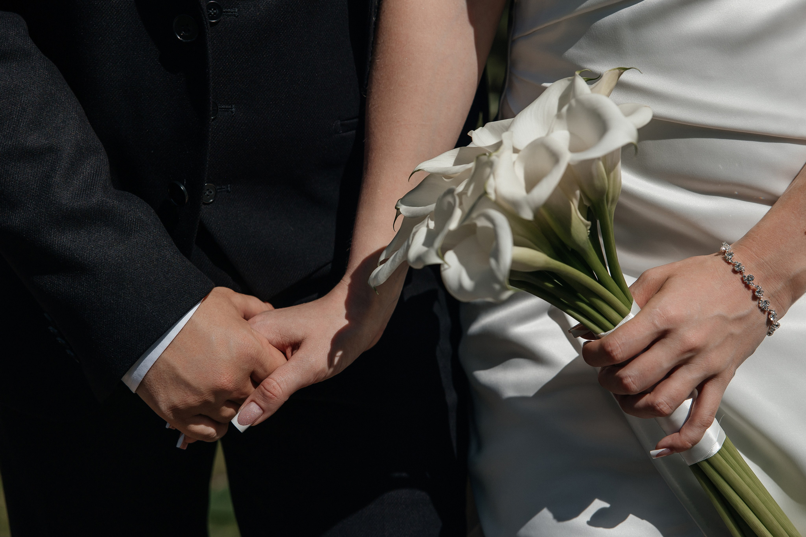 Свадебная фотосессия в Ботаническом саду имени Цицина. Свадебный фотограф в Москве Дарья Олендарёва