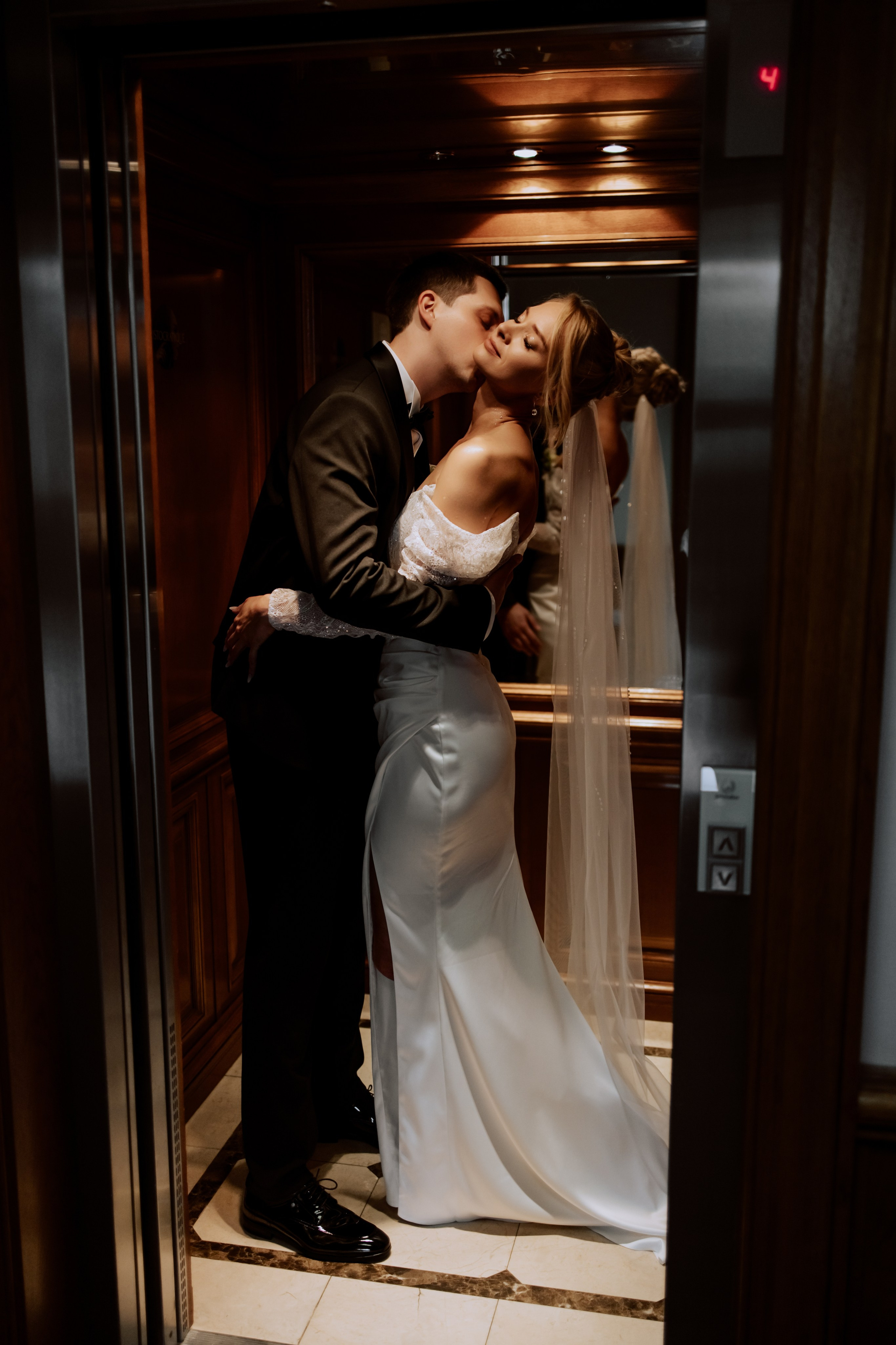 WEDDING. Фотограф, который снимает любовь в Санкт-Петербурге и Череповце