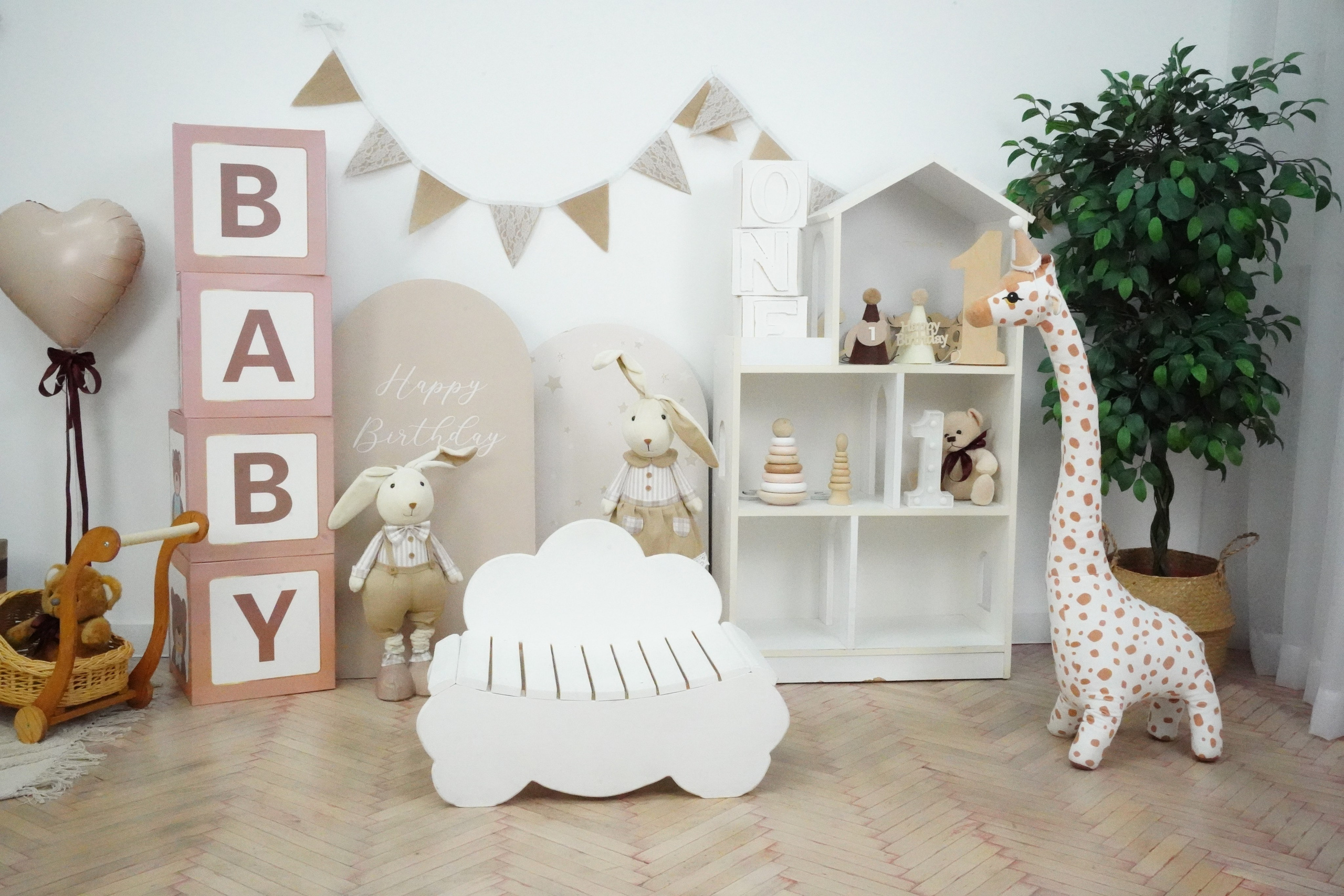 Наши Новые Фотозоны. Детская Фотостудия ГОДОВАСИКИ в Санкт-Петербурге фотосесия на годик