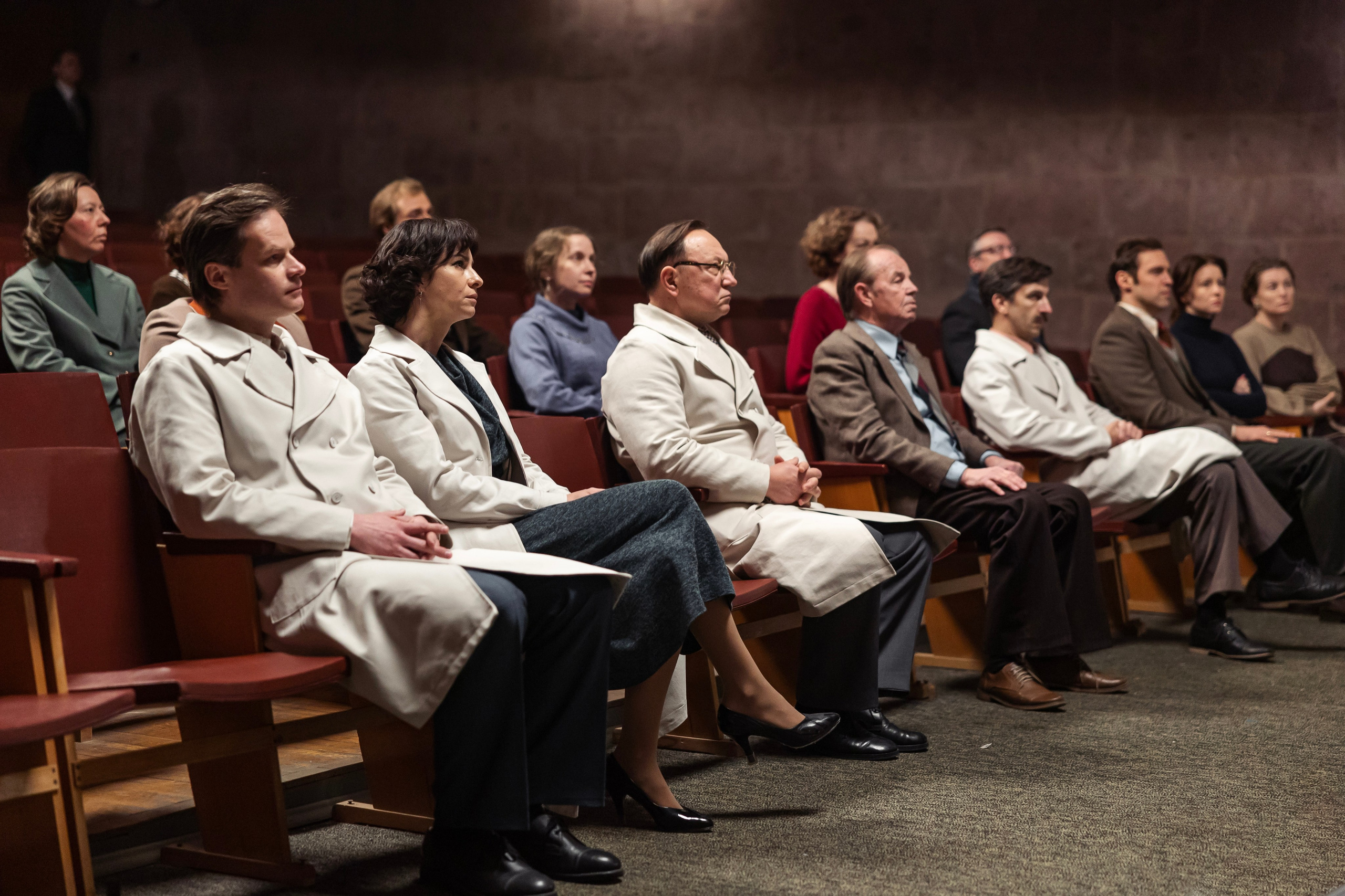 Сериал «13 Клиническая. Начало». Лисенкова Алиса — Фотограф, видеомейкер. Москва