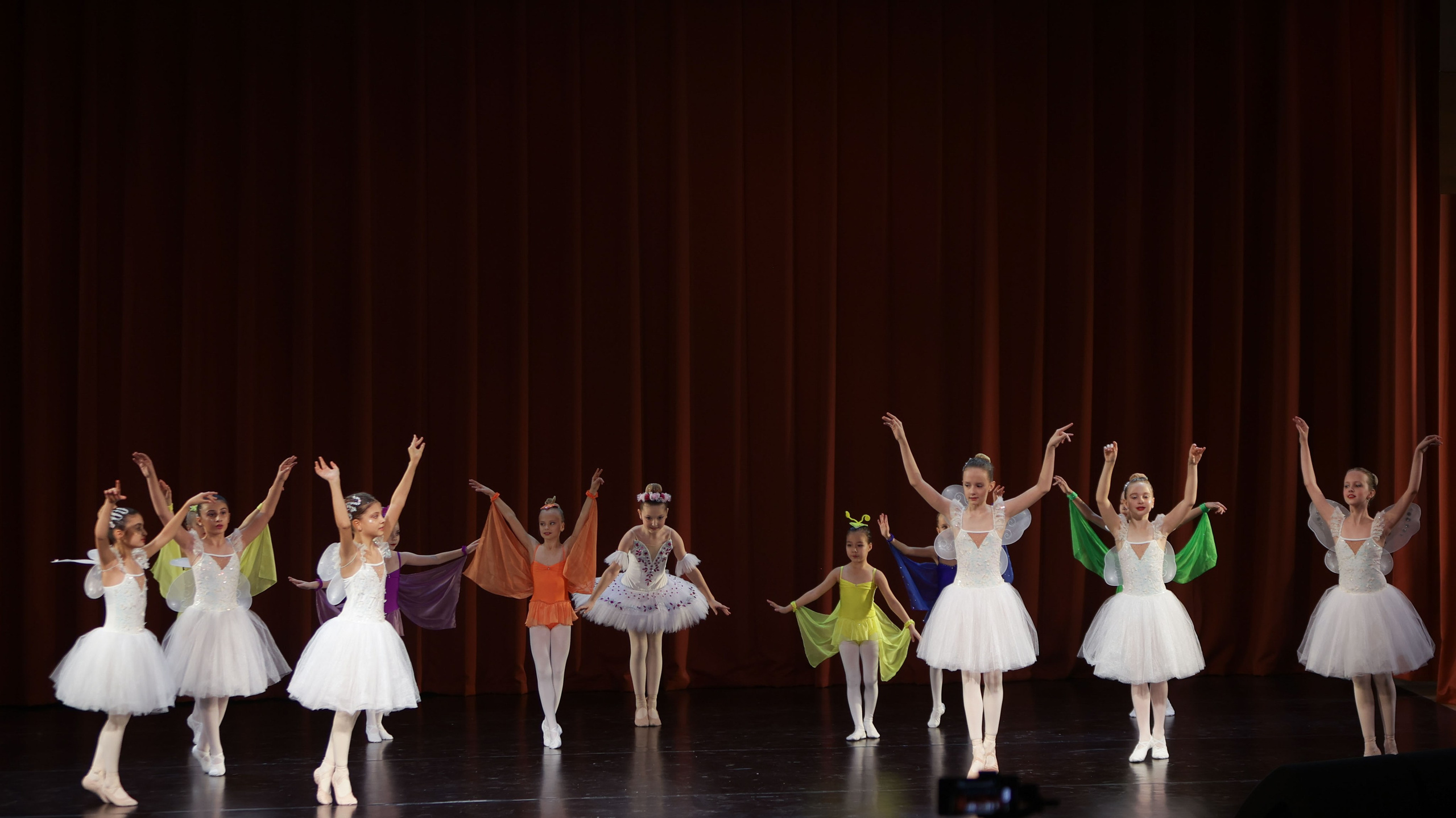 Фестиваль хореографического искусства «КУБОК ЛЕГЕНДЫ — 2025». Выпускные альбомы и школьный фотограф в Подольске, Троицке, Щербинке, Москве и Московской области