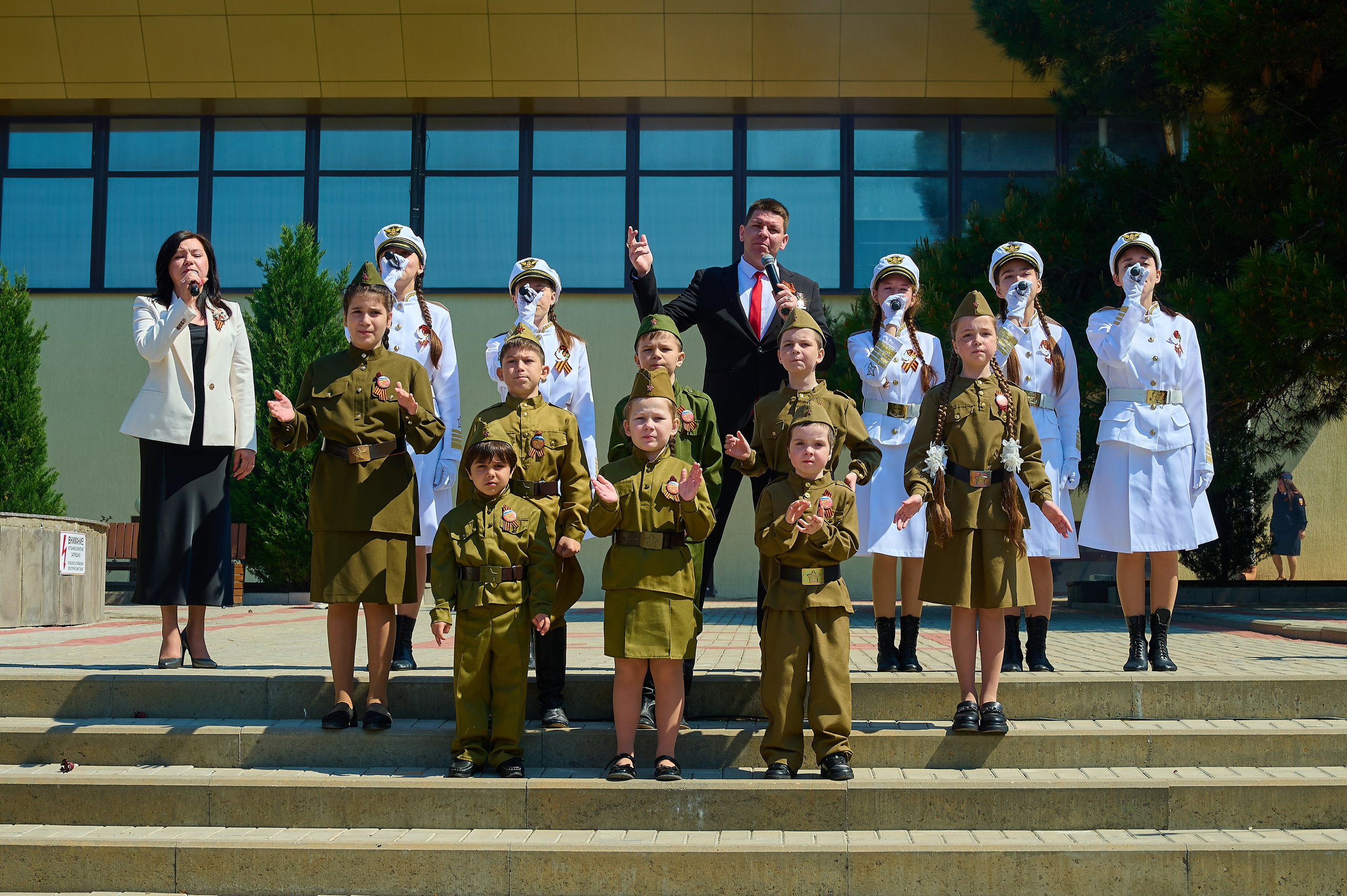 Митинг (мая в Кабардинке. Жизнь курорта Кабардинка в фотографиях