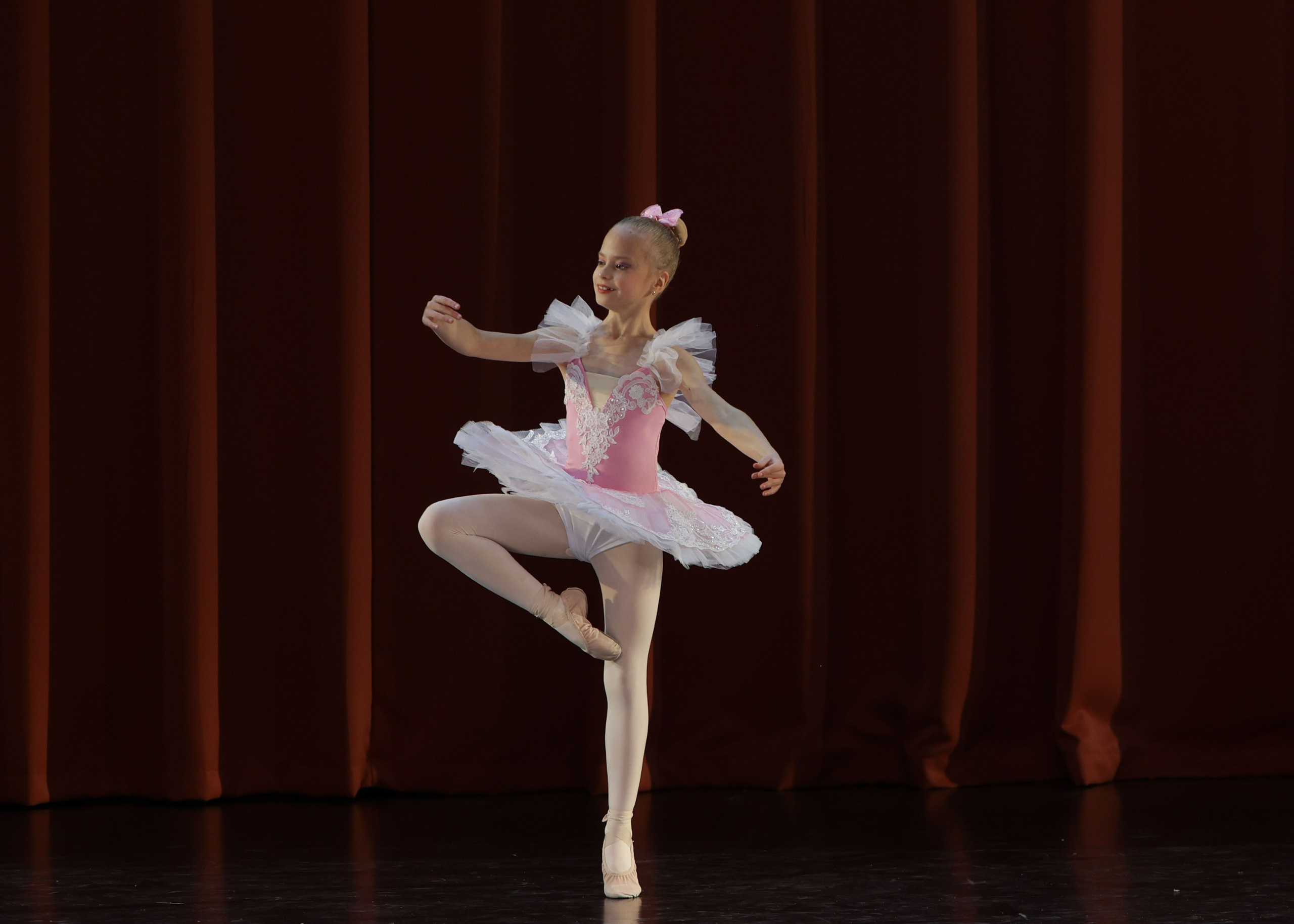 Фестиваль хореографического искусства «КУБОК ЛЕГЕНДЫ — 2025». Выпускные альбомы и школьный фотограф в Подольске, Троицке, Щербинке, Москве и Московской области