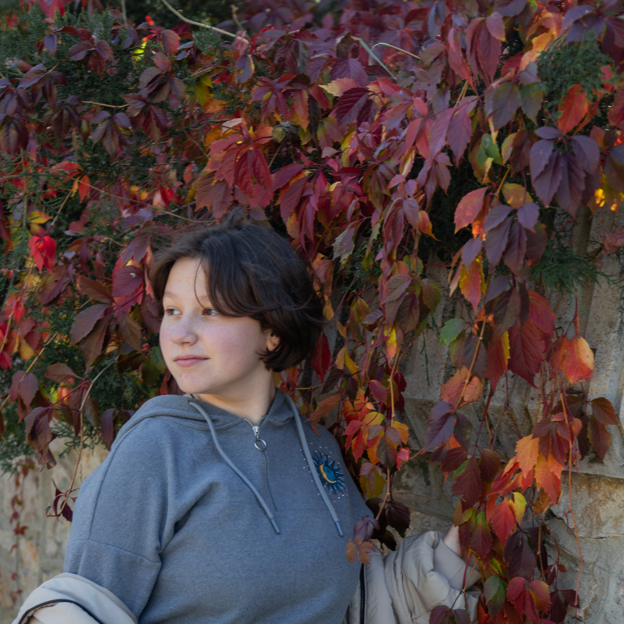 Мама и дочь — фотопикник и фотопрогулка по набережной реки Салгир г. Симферополь. Фотограф в Симферополе и Крыму — Мария СветоЯра Дмитриева | Индивидуальные и семейные съёмки