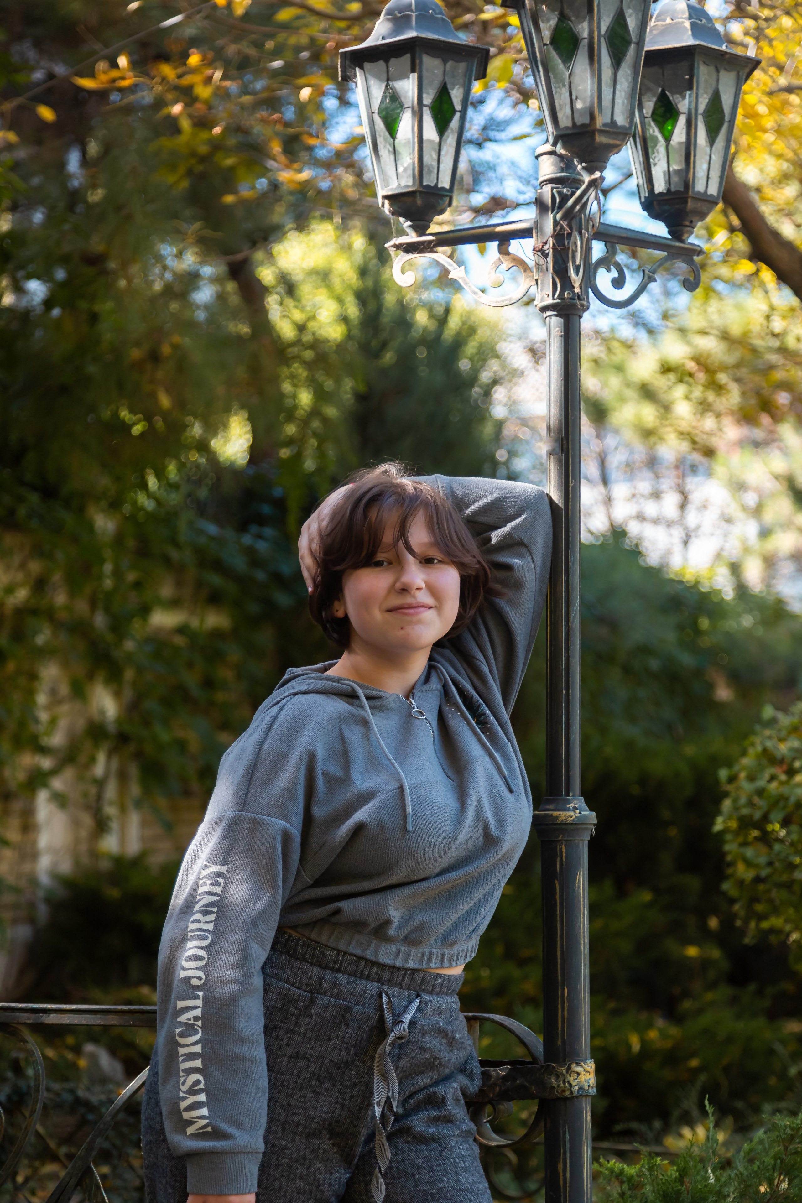 Мама и дочь — фотопикник и фотопрогулка по набережной реки Салгир г. Симферополь. Фотограф в Симферополе и Крыму — Мария СветоЯра Дмитриева | Индивидуальные и семейные съёмки