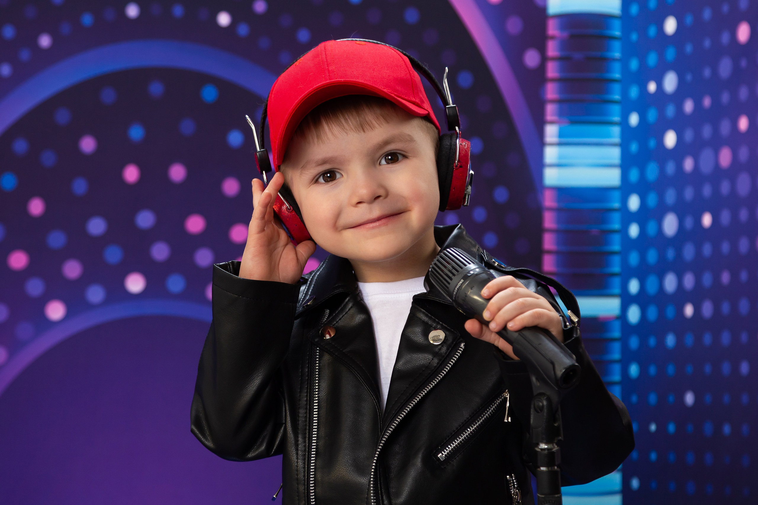 Фотопроект «Rock Star» для детских садов и начальной школы. Фотограф Наталья Наконечная. Фотостудия «Ай-Би-эН»