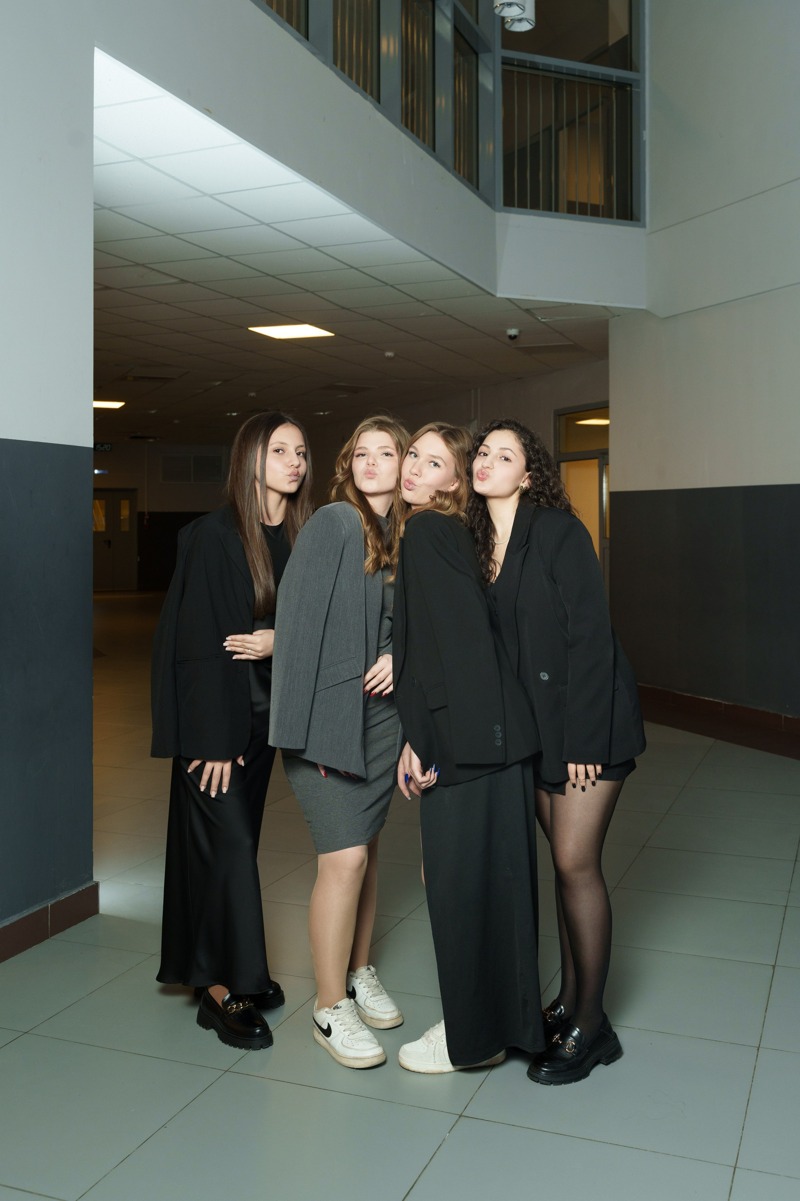 Альбомы для 9-11 класса. Фотограф Наталья Сидорова