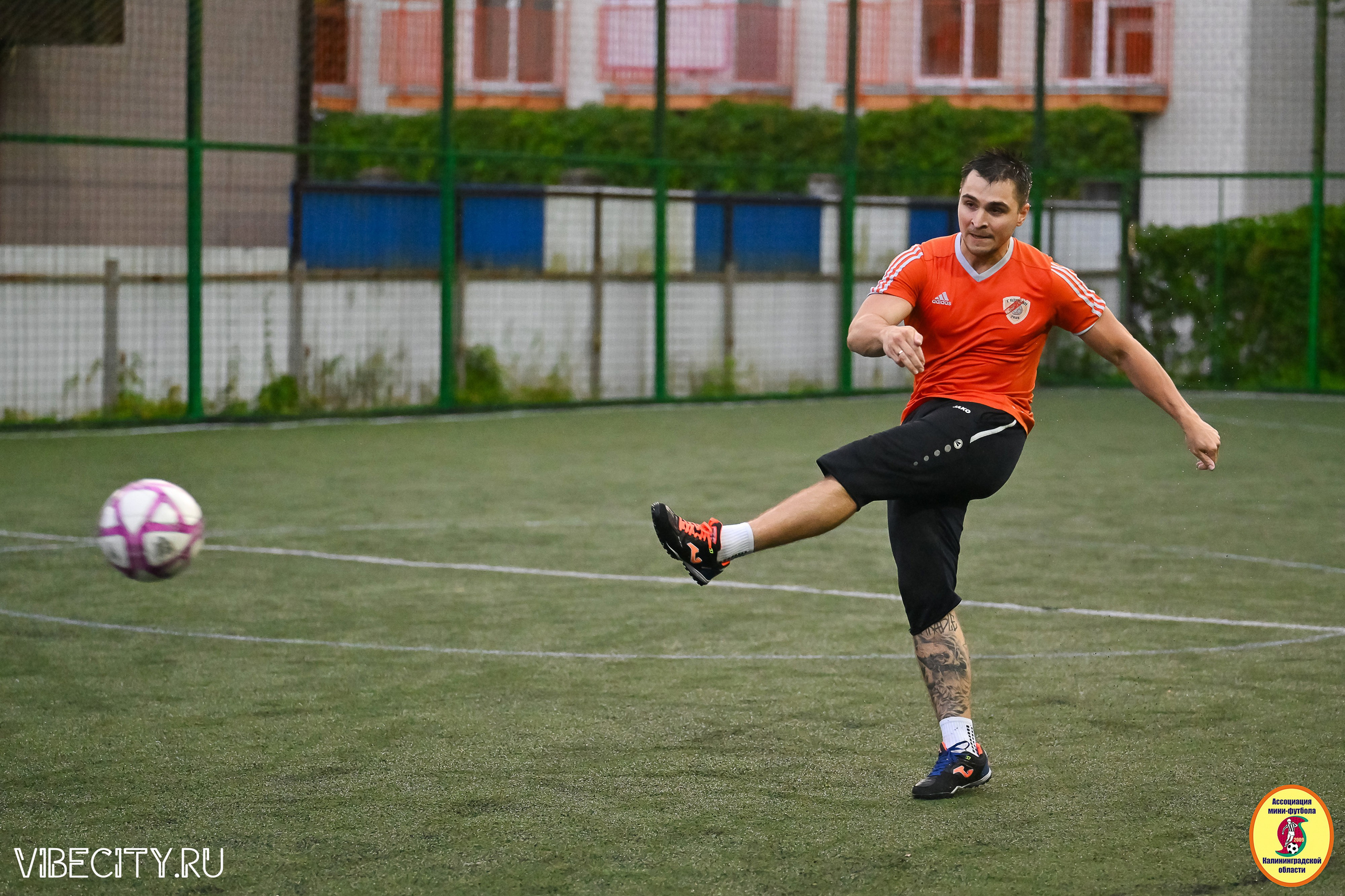 ИГРЫ МИНИ-ФУТБОЛЬНОЙ И КОРПОРАТИВНОЙ ЛИГИ. VIBECITY.RU Вайб Сити Ру Фоторепортажи Фотоотчеты Калининград