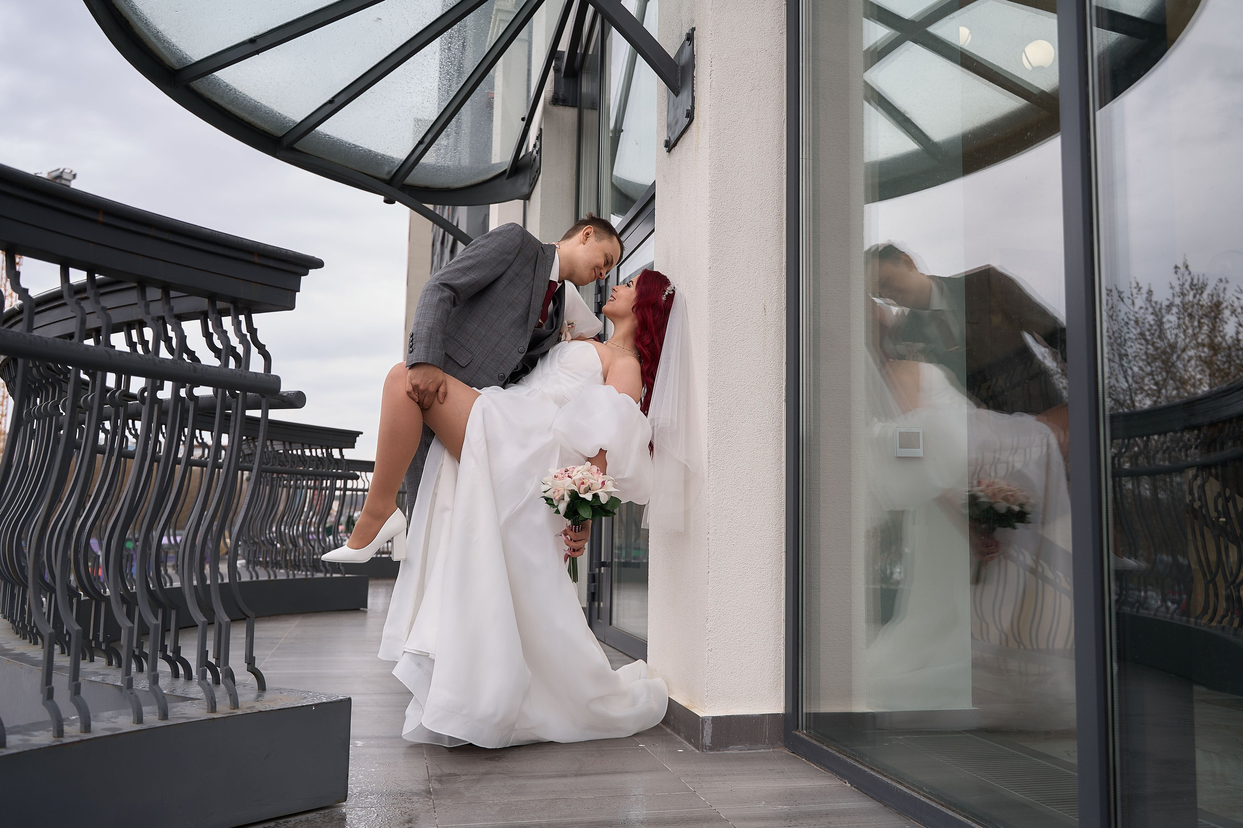 Фотосессия в Верхнепышминском ЗАГСе. Фотограф и видеограф в Екатеринбурге