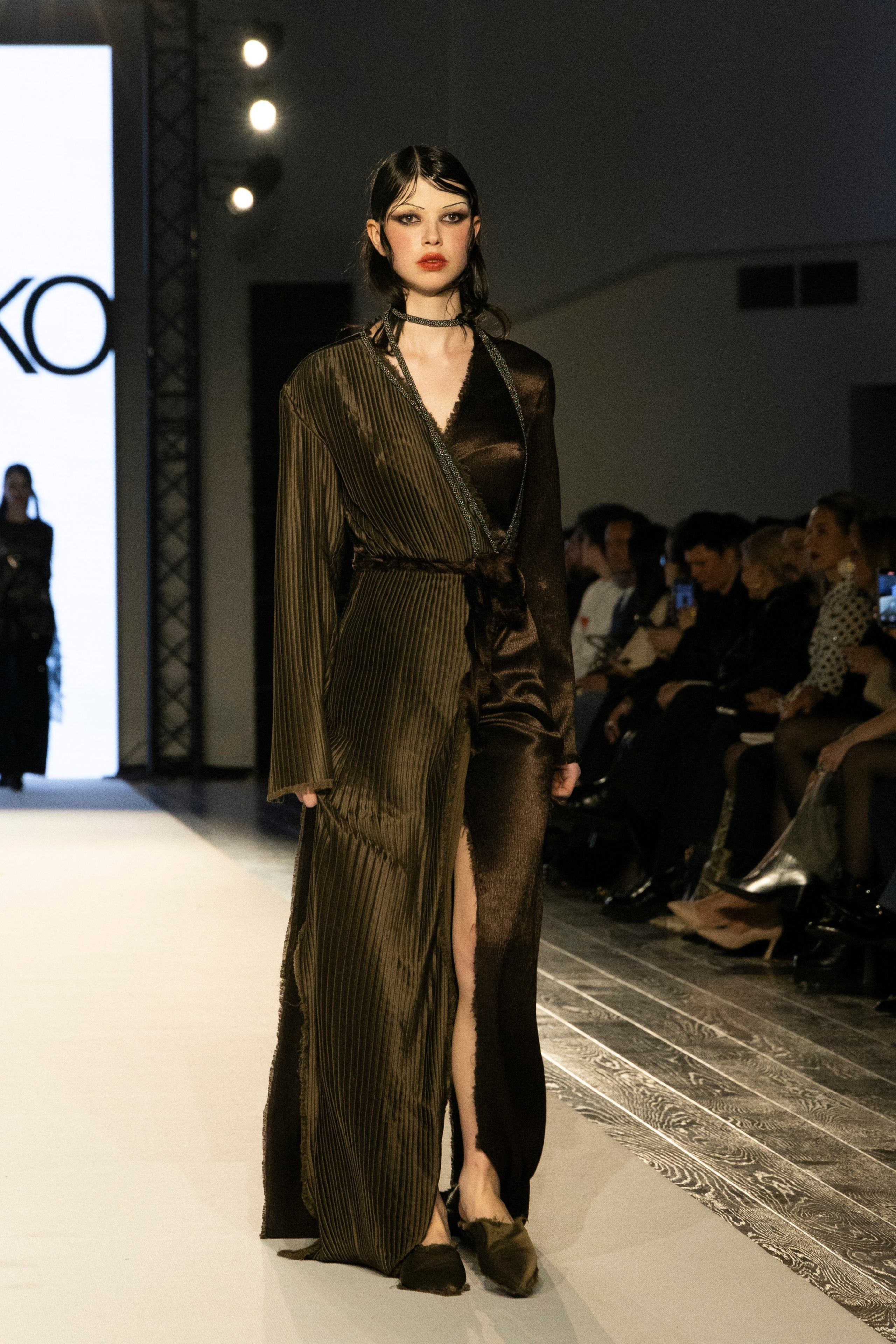 ДЛТ Собака.ru показ победителей конкурса «Новые имена в моде 2025». FOTOFAQ SKOOL г. Санкт-Петербург: очные, дистанционные и онлайн курсы фотографии