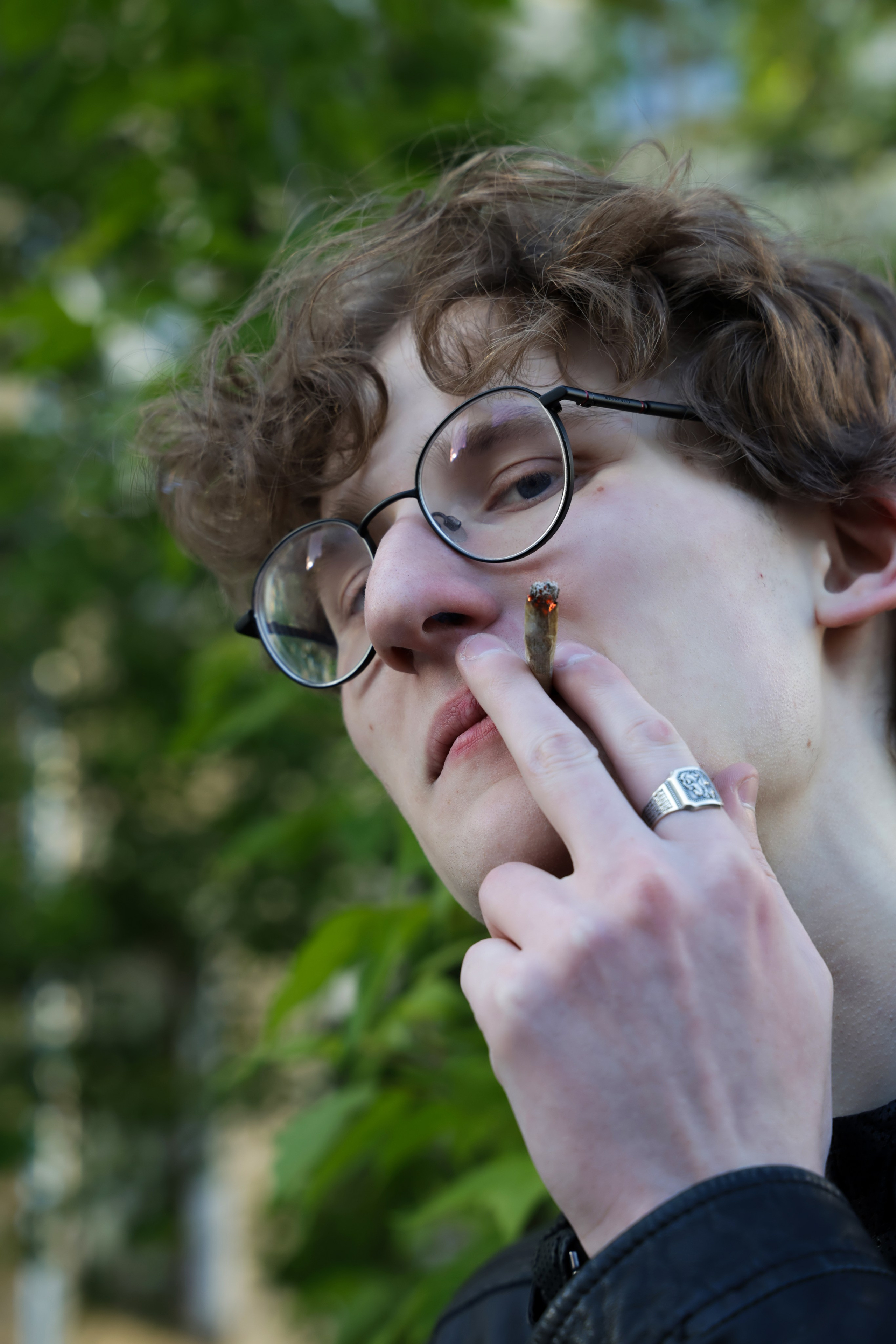 Love, cigarettes and yards. Portrait photographer based in Toronto — Blinova Mariia