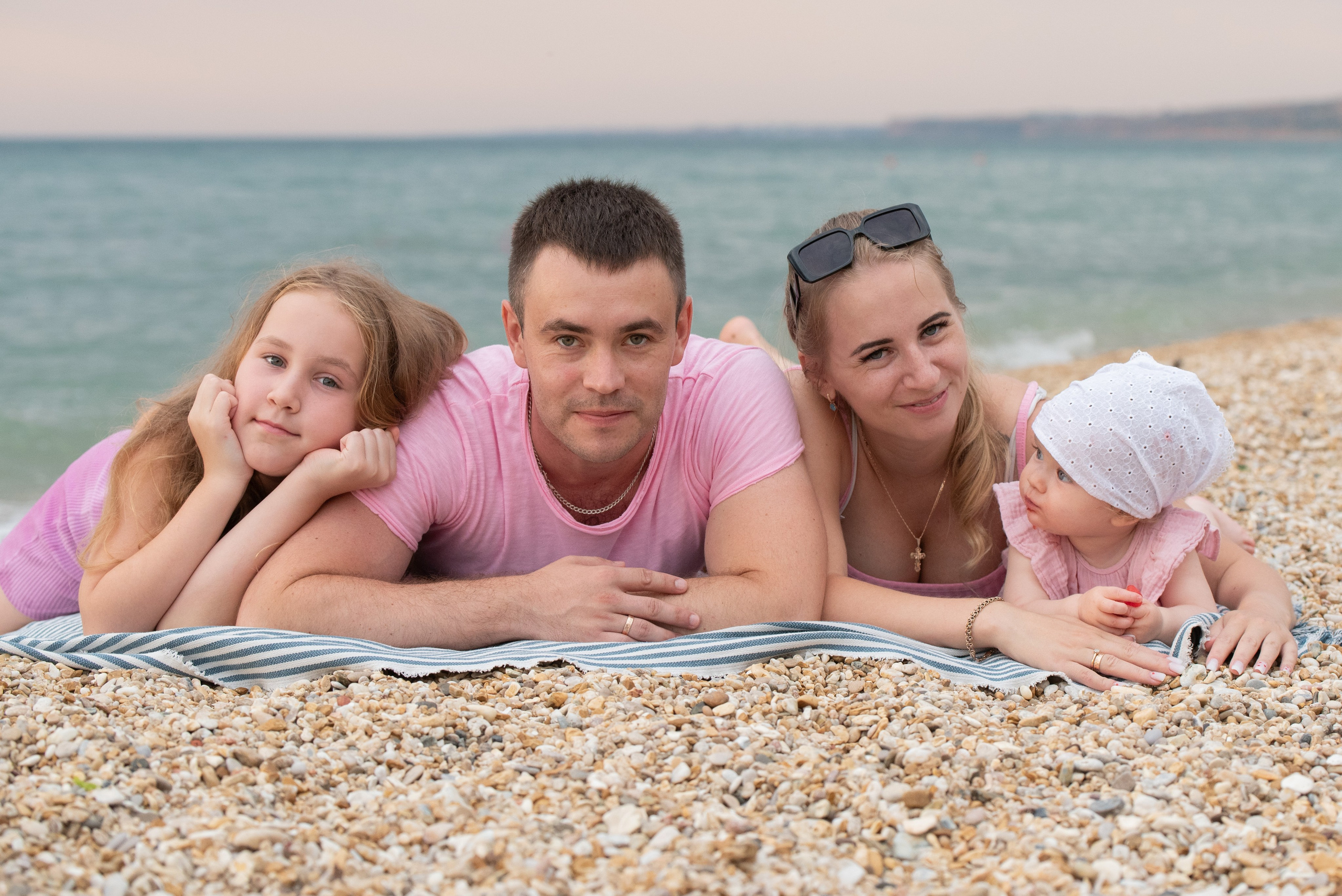 Семья Насти на море. Семейный фотограф в Севастополе Куценко Светлана