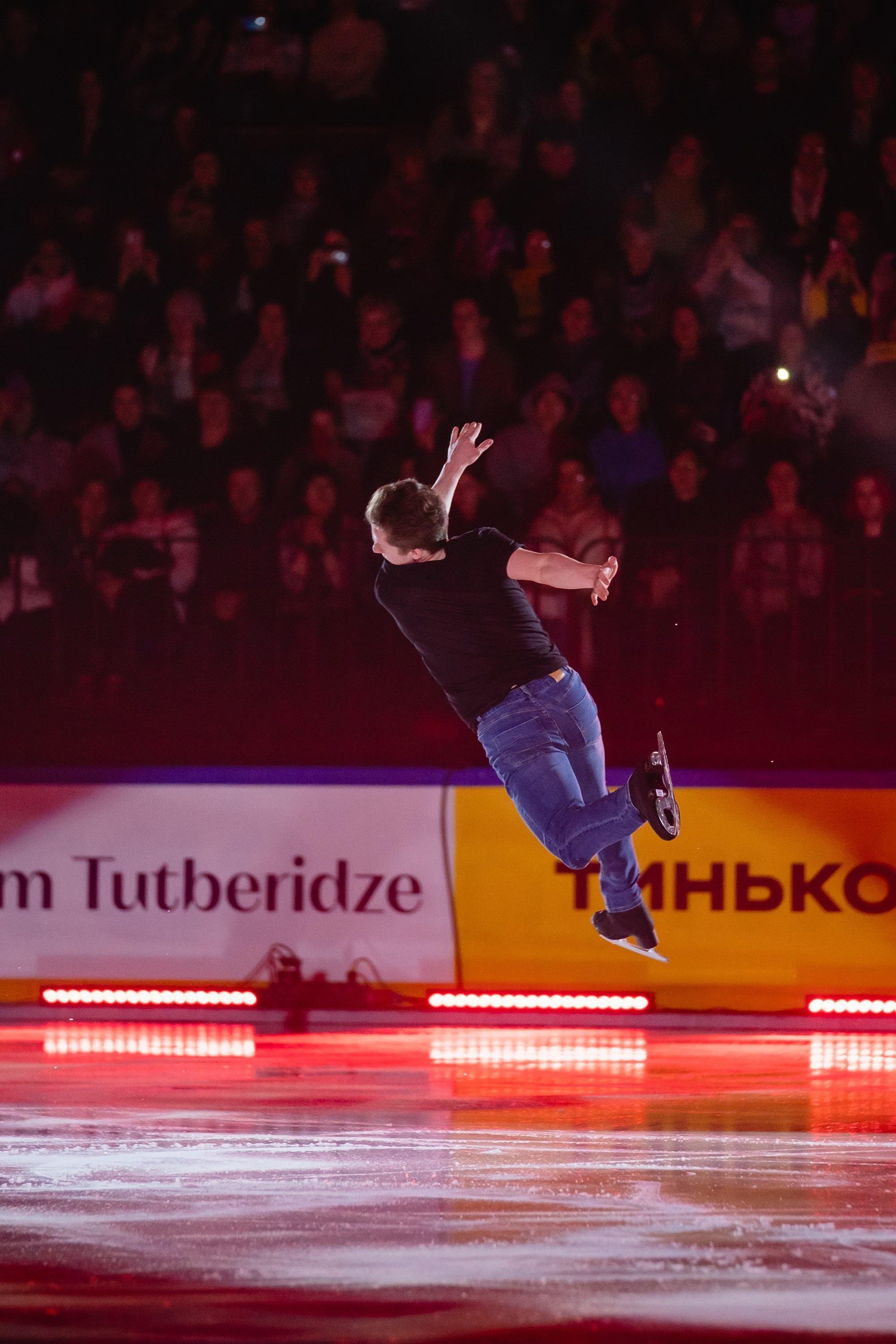 Шоу «Чемпионы на льду» в Новосибирске. Воробьева Ксения — Спортивный и танцевальный фотограф Новосибирск