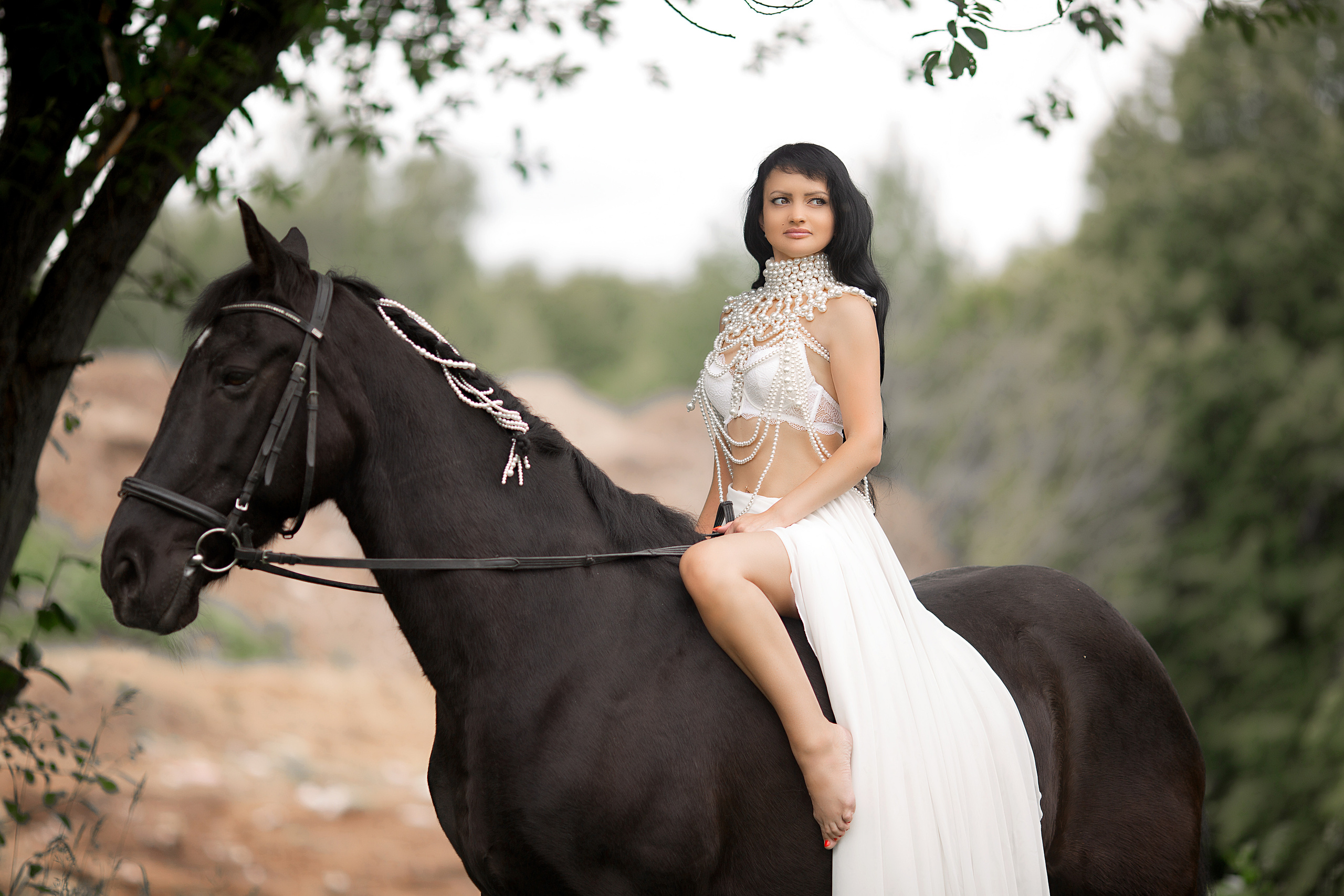 Диана и Жасмин 22.06.22. Фотосессия с лошадьми в Нижнем Новгороде