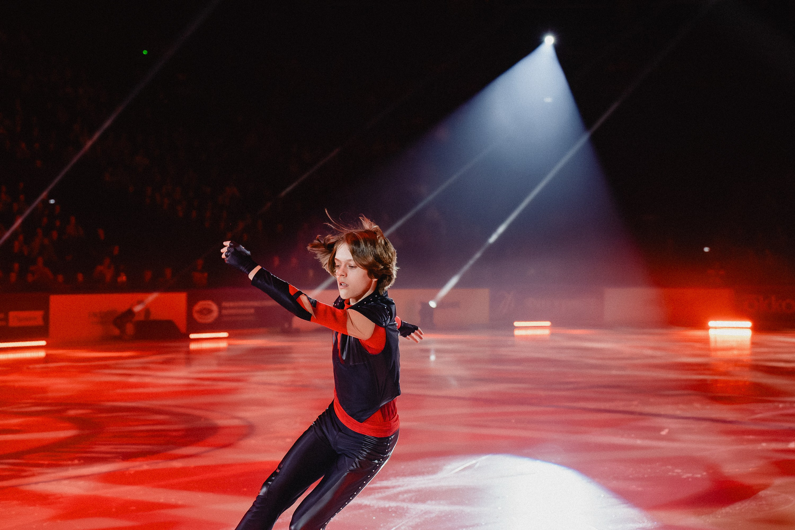 Шоу Этери Тутберидзе в Новосибирске. Воробьева Ксения — Спортивный и танцевальный фотограф Новосибирск