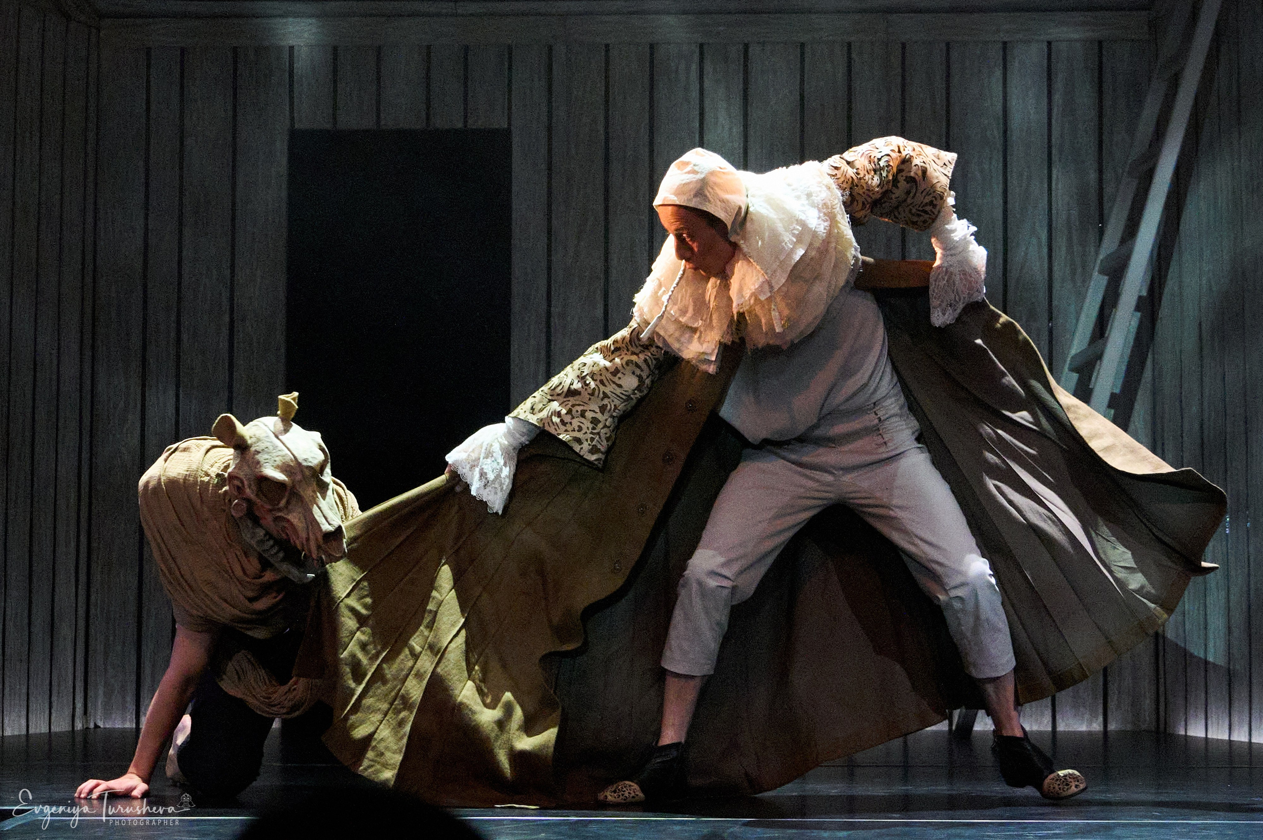 Картины из жизни доктора Фауста | 10.11.2025 | Театр кукол имени С. В. Образцова. Фотограф Евгения Турушева