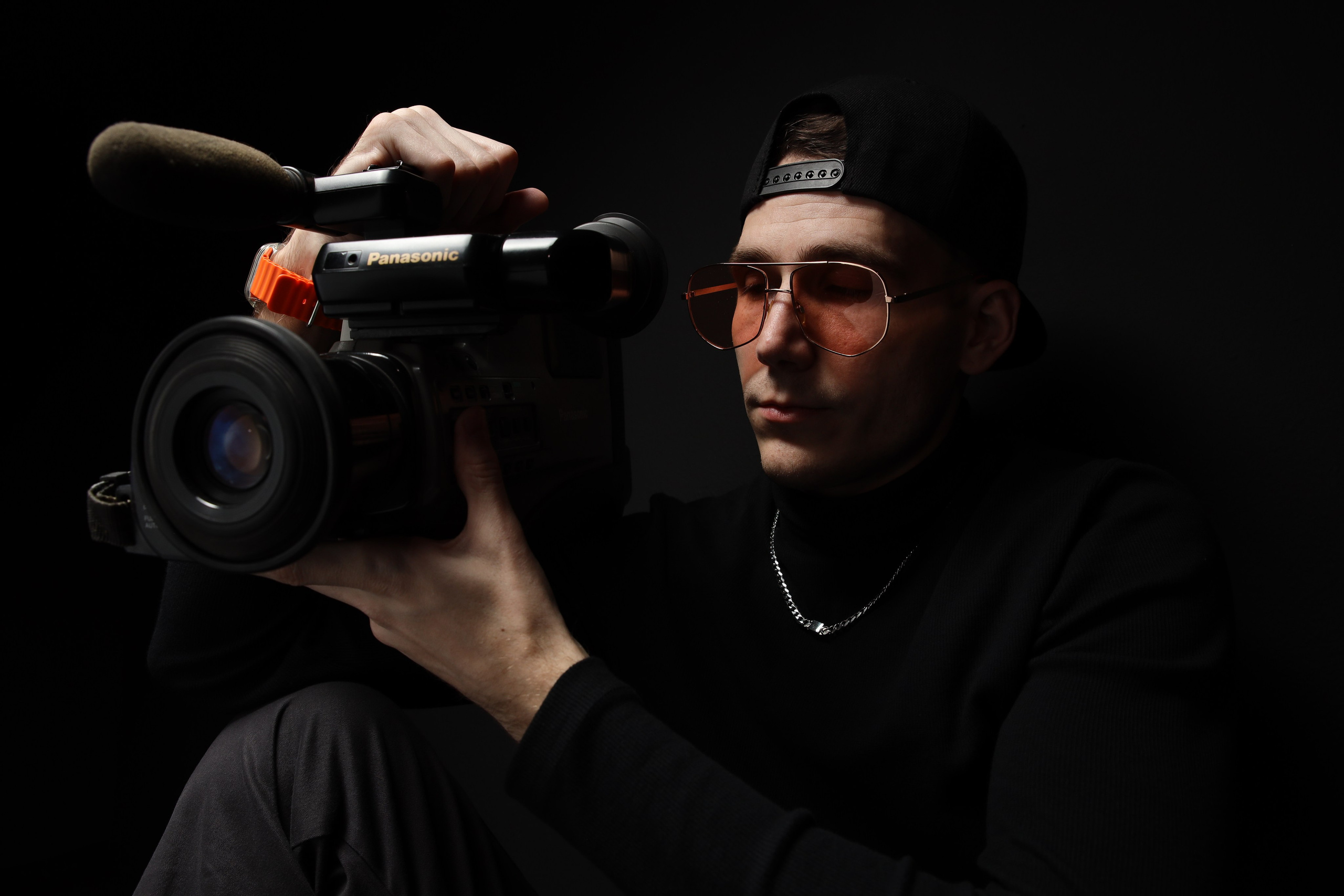 The White hat Alex. Профессиональный фотограф в Воронеже Владислав Крылов