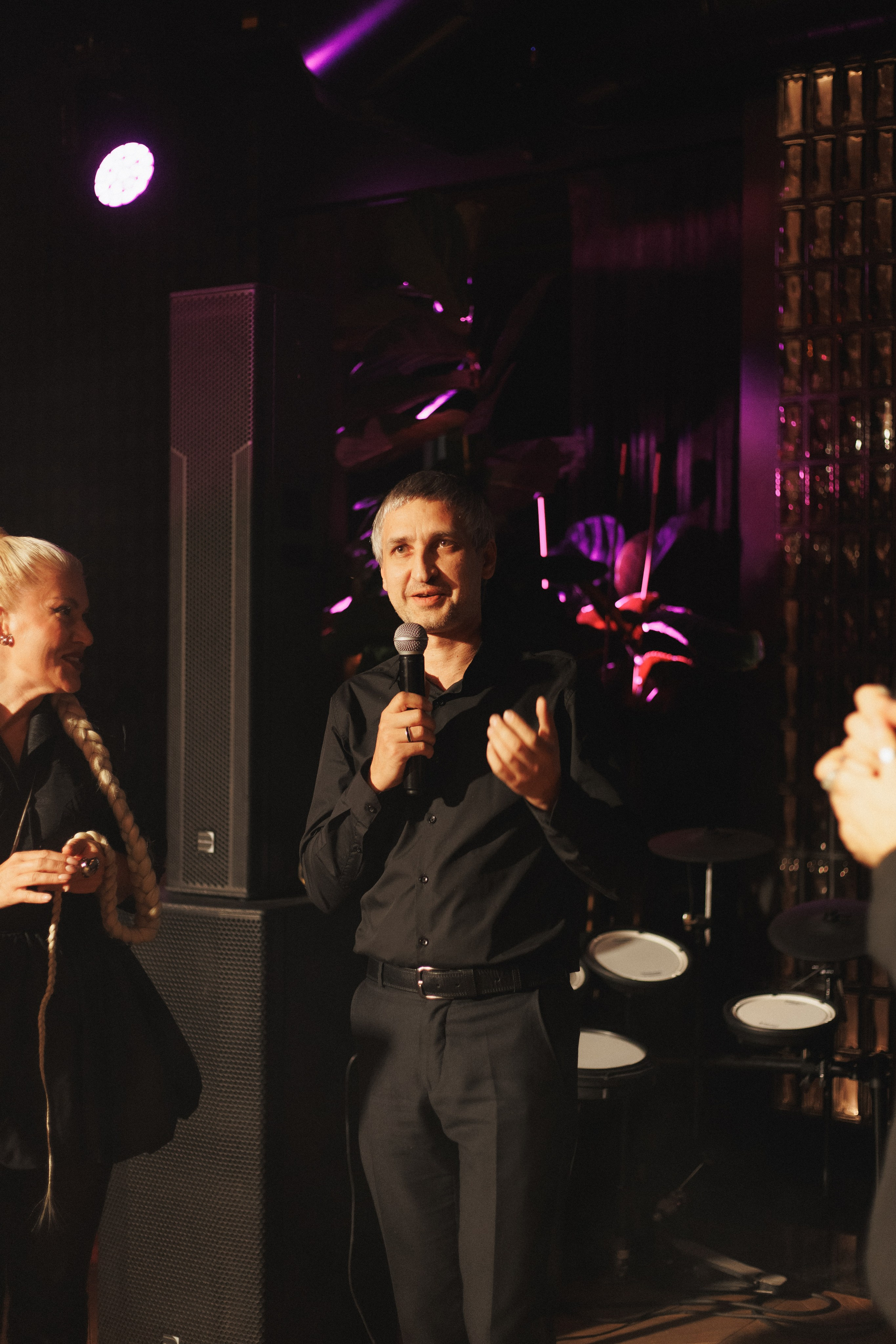 B.DAY PARTY ЖУРНАЛА •G. СВОИ. ФОТООТЧЕТЫ-СОБЫТИЯ-МЕСТА