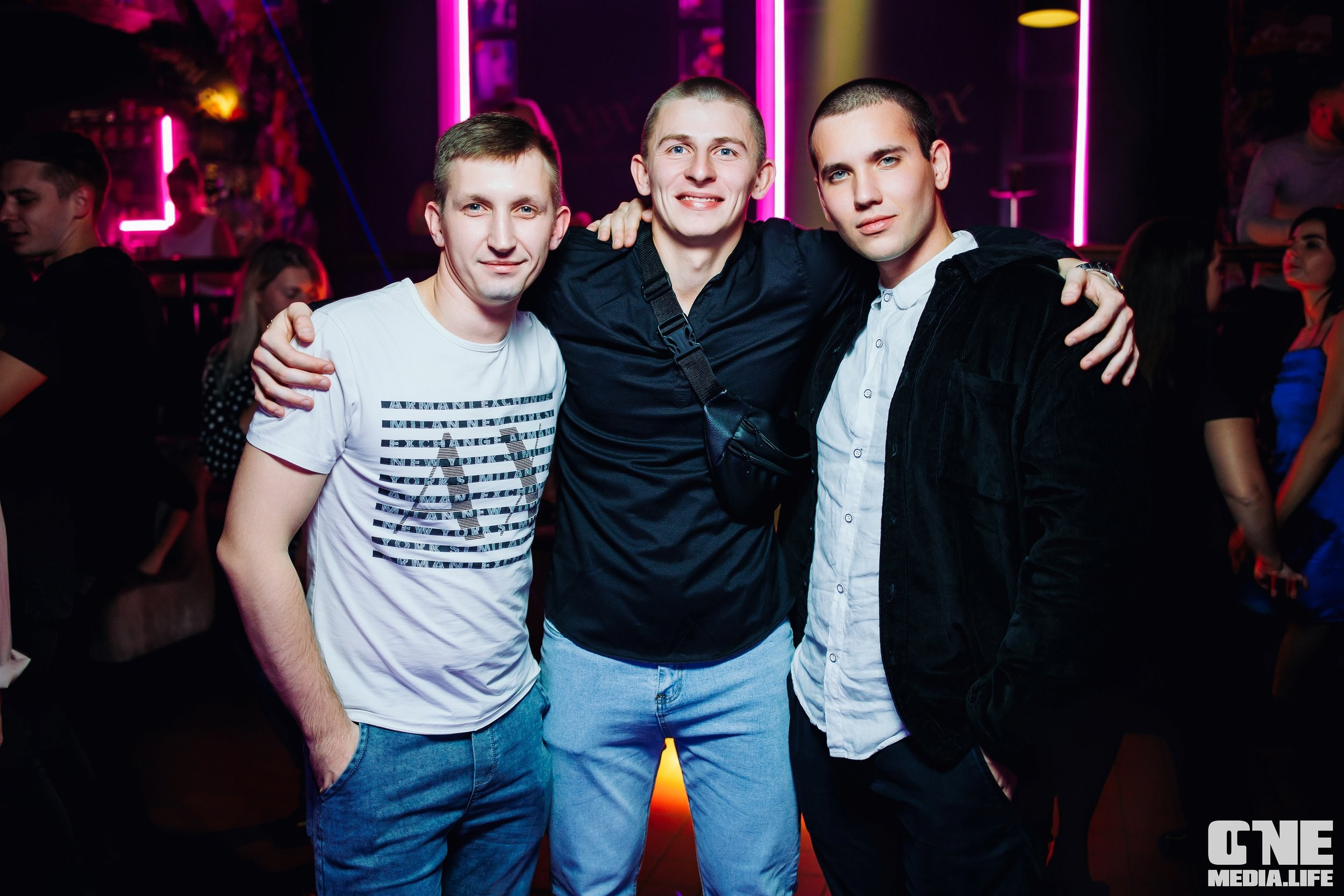 Фоторепортаж из бара XxxX. One Media Life: фоторепортажи, фотоотчеты с мероприятий и заведений