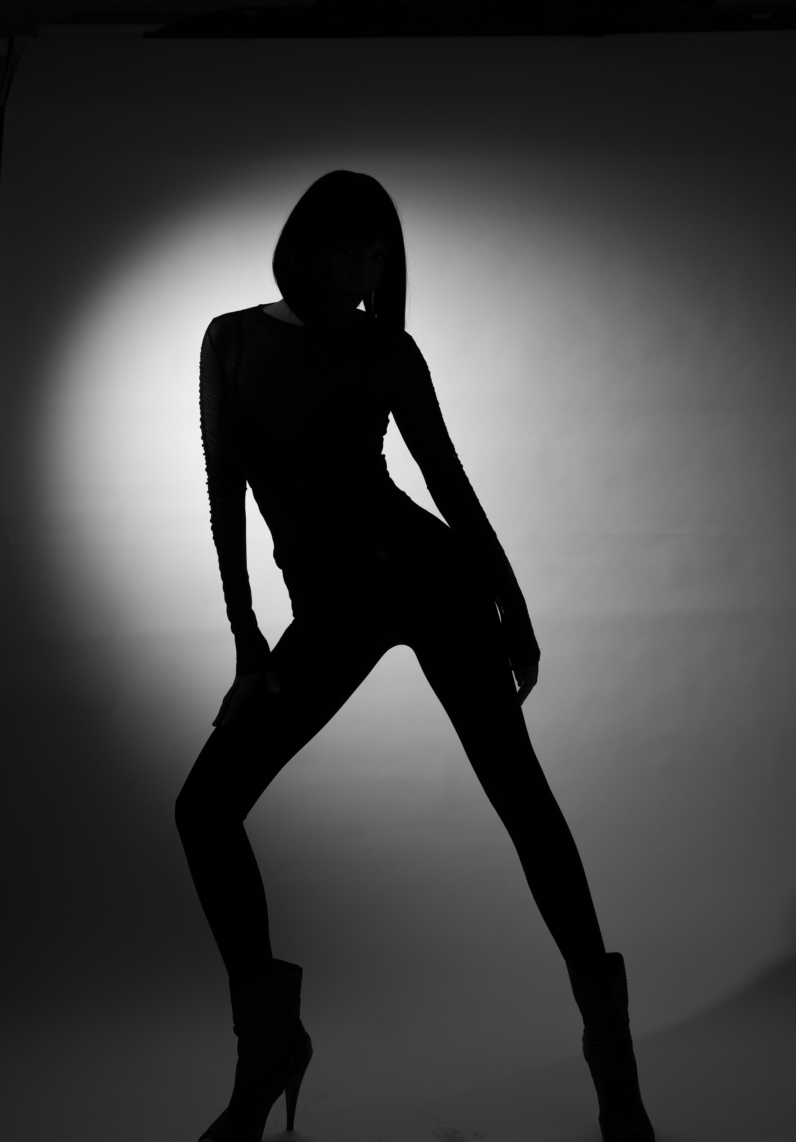 Работа модели в студии. Портретная съемка в Москве, студийный фотограф Игорь Фомин