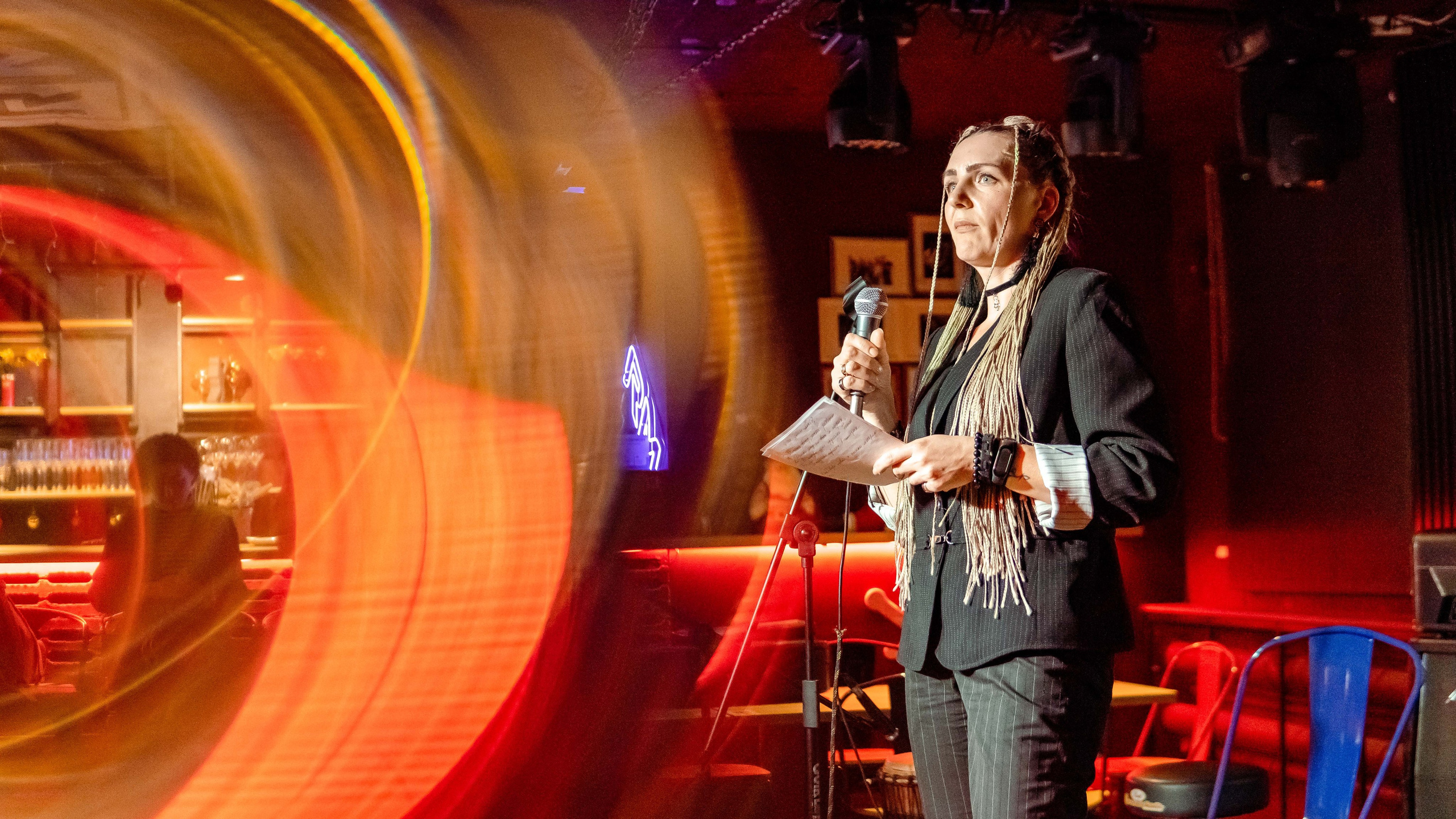 Репортажные фотографии творческого вечера Такие дела, Панда