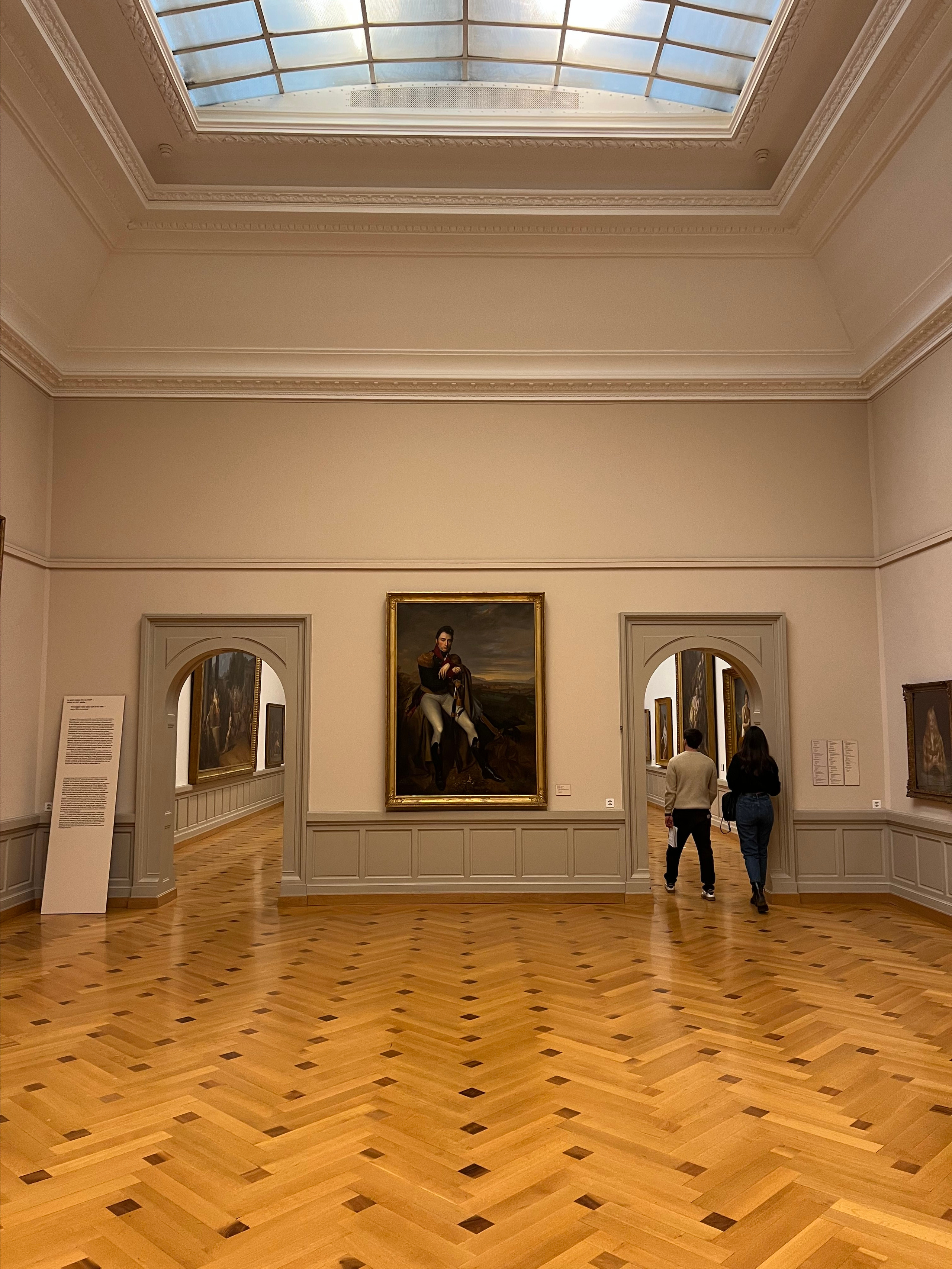 Places for a photo shoot in Geneva: Musée d’art et d’histoire. Photographe de Mariage Professionnelle — Genève & Suisse Romande | Tanya Creator