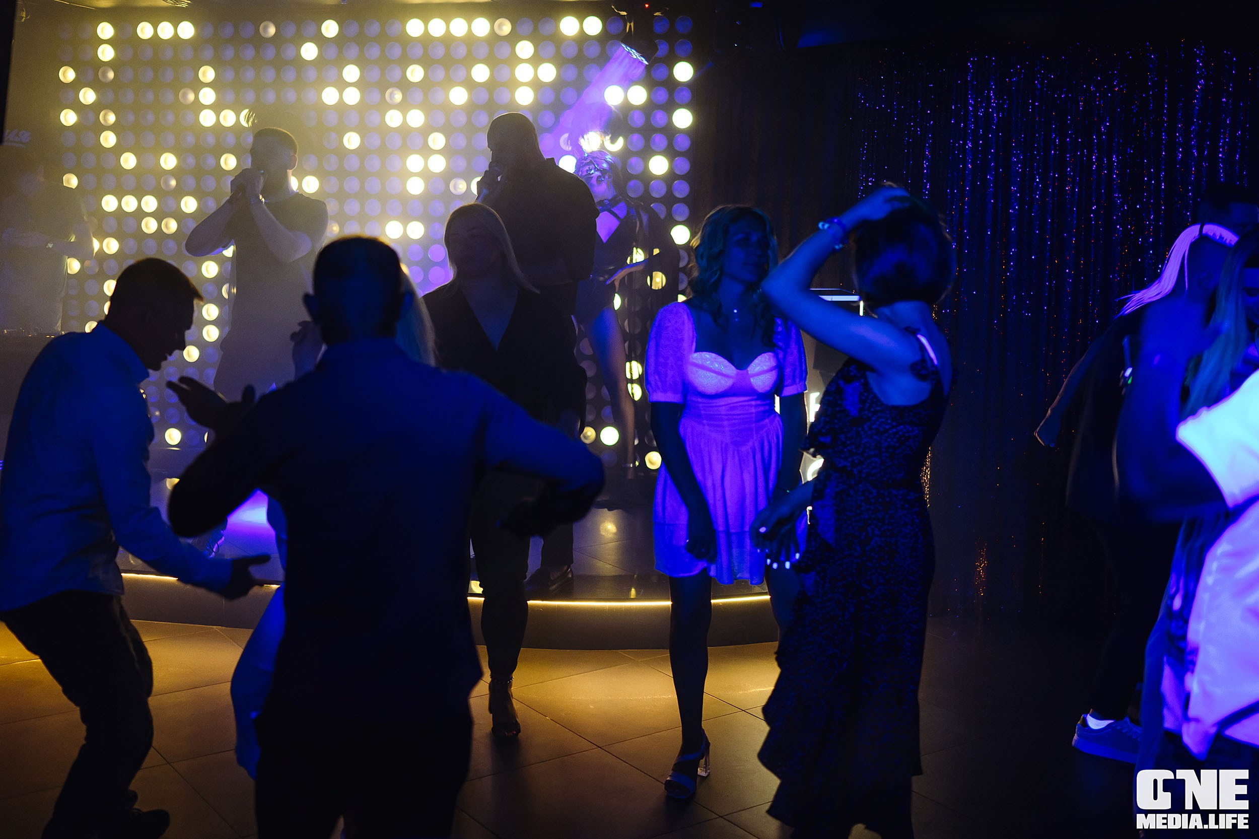 Фоторепортаж из караоке-клуба Эйфория. One Media Life: фоторепортажи, фотоотчеты с мероприятий и заведений