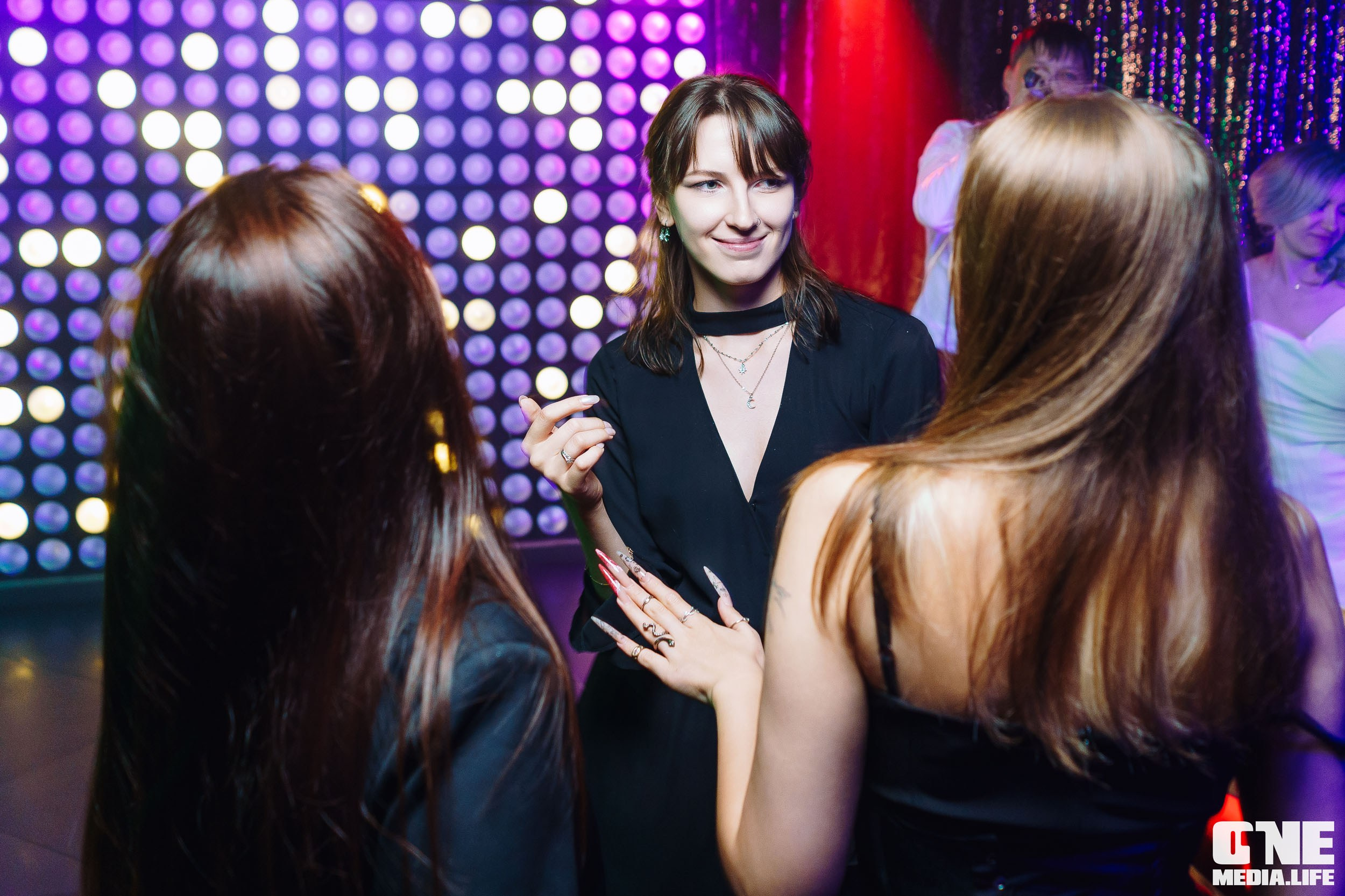 Фоторепортаж из караоке-клуба Эйфория. One Media Life: фоторепортажи, фотоотчеты с мероприятий и заведений