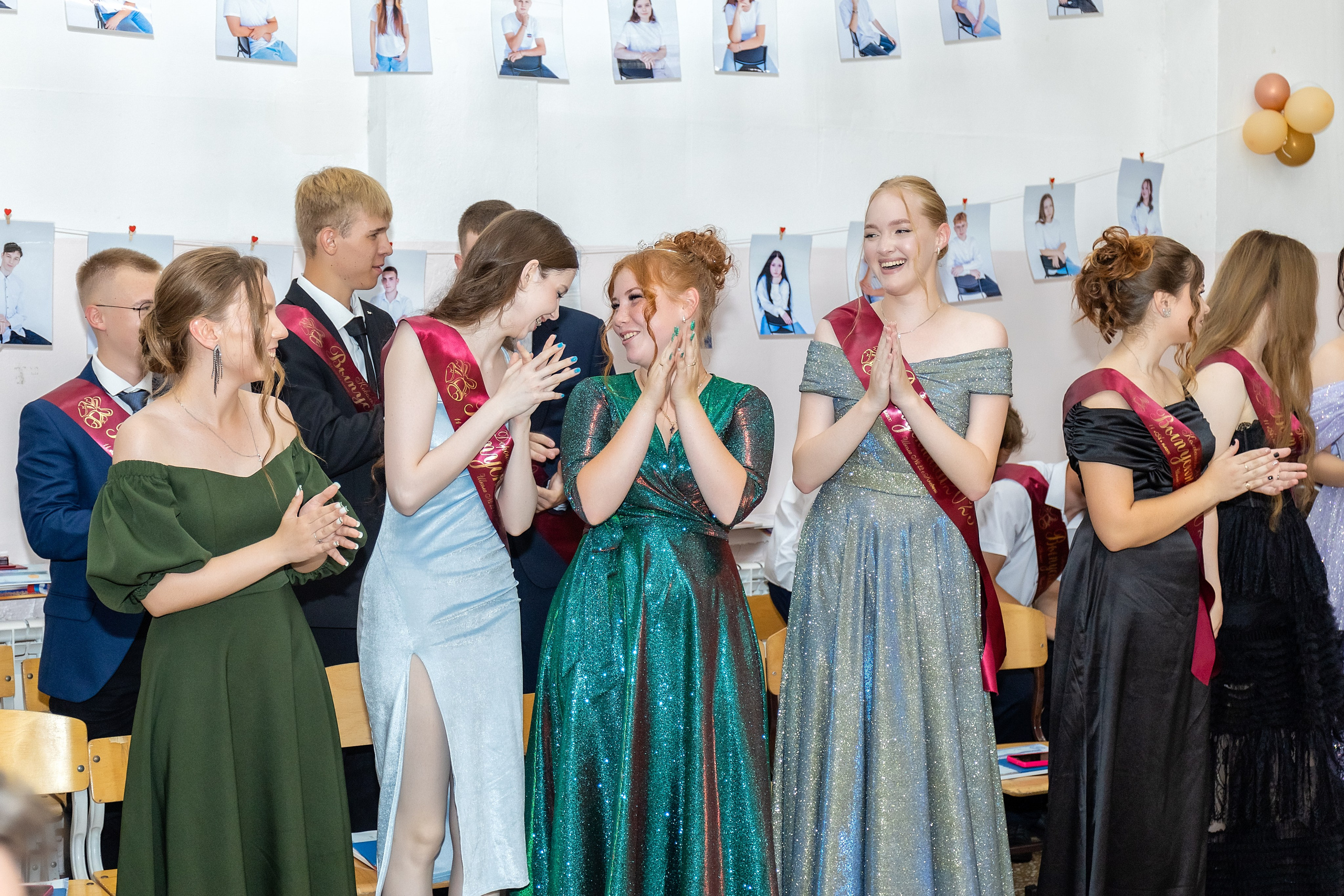 Выпускной. Школа 22, 11 класс. Стильный выпускной альбом Владивосток фотограф Вероника Мигачева