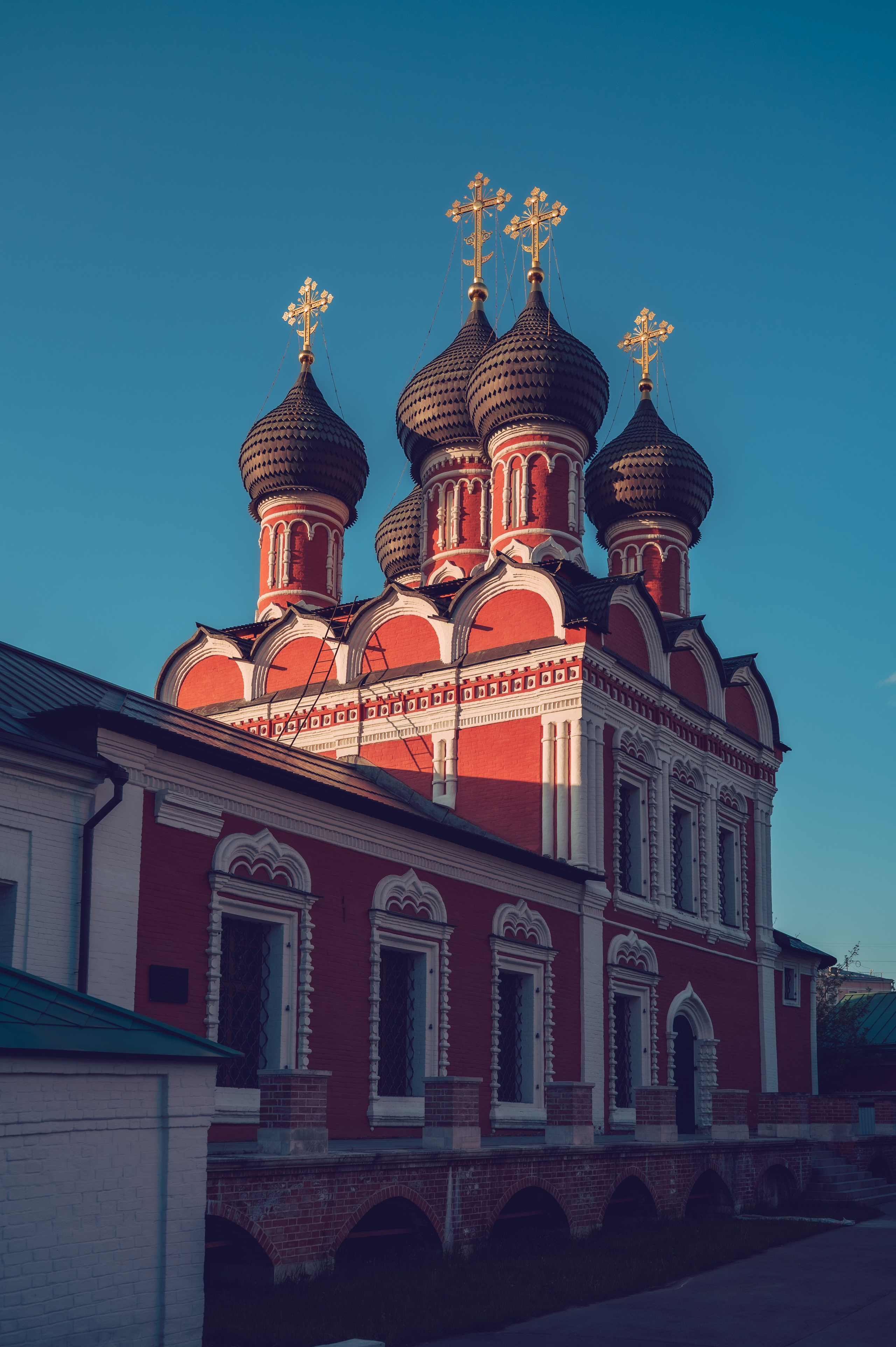 Высоко-Петровский Мужской Монастырь май 2025. Семейный фотограф Руслан Каримов Одинцово Москва