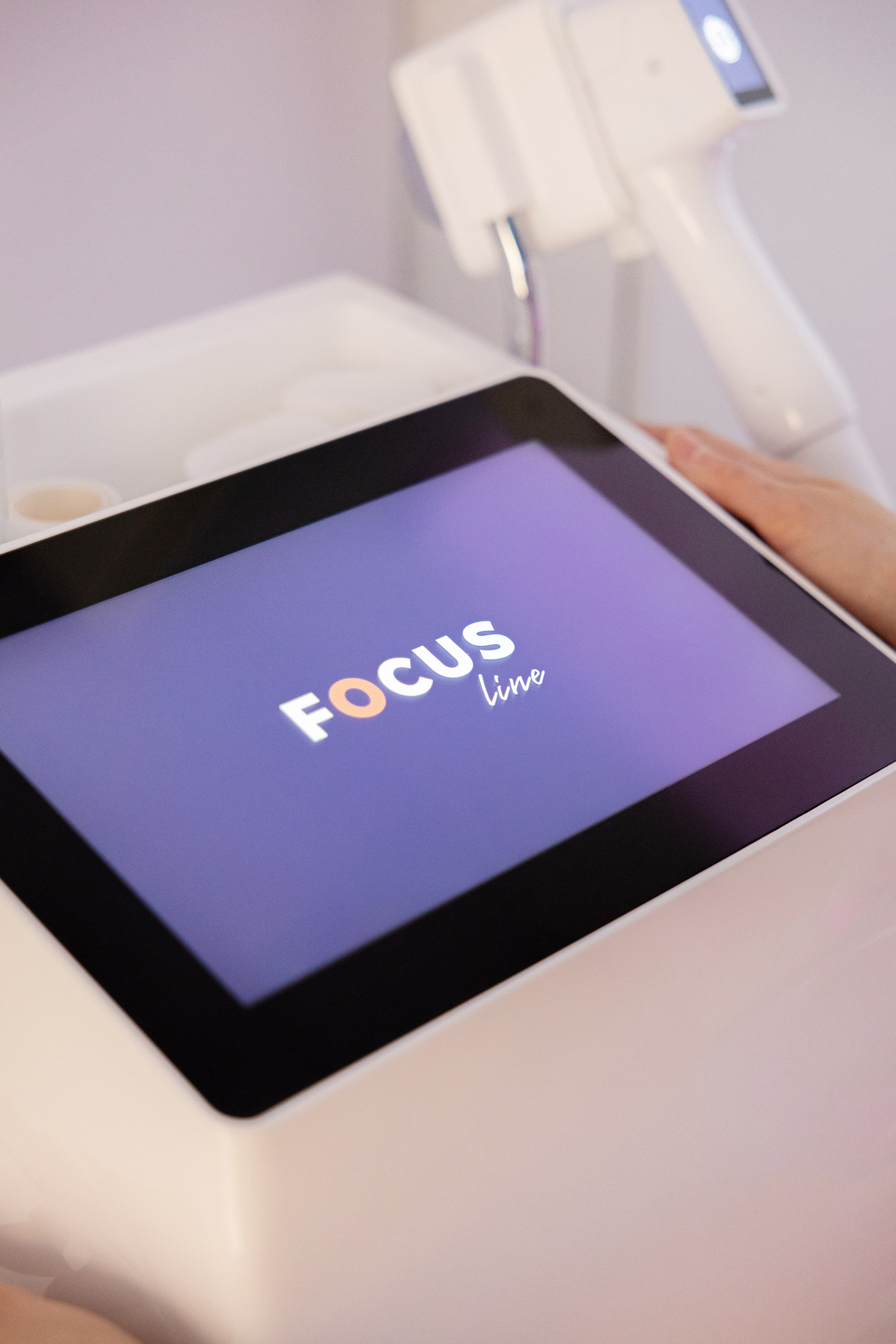 Фотосессия для студии лазерной эпиляции Cosmo Laser в СПб