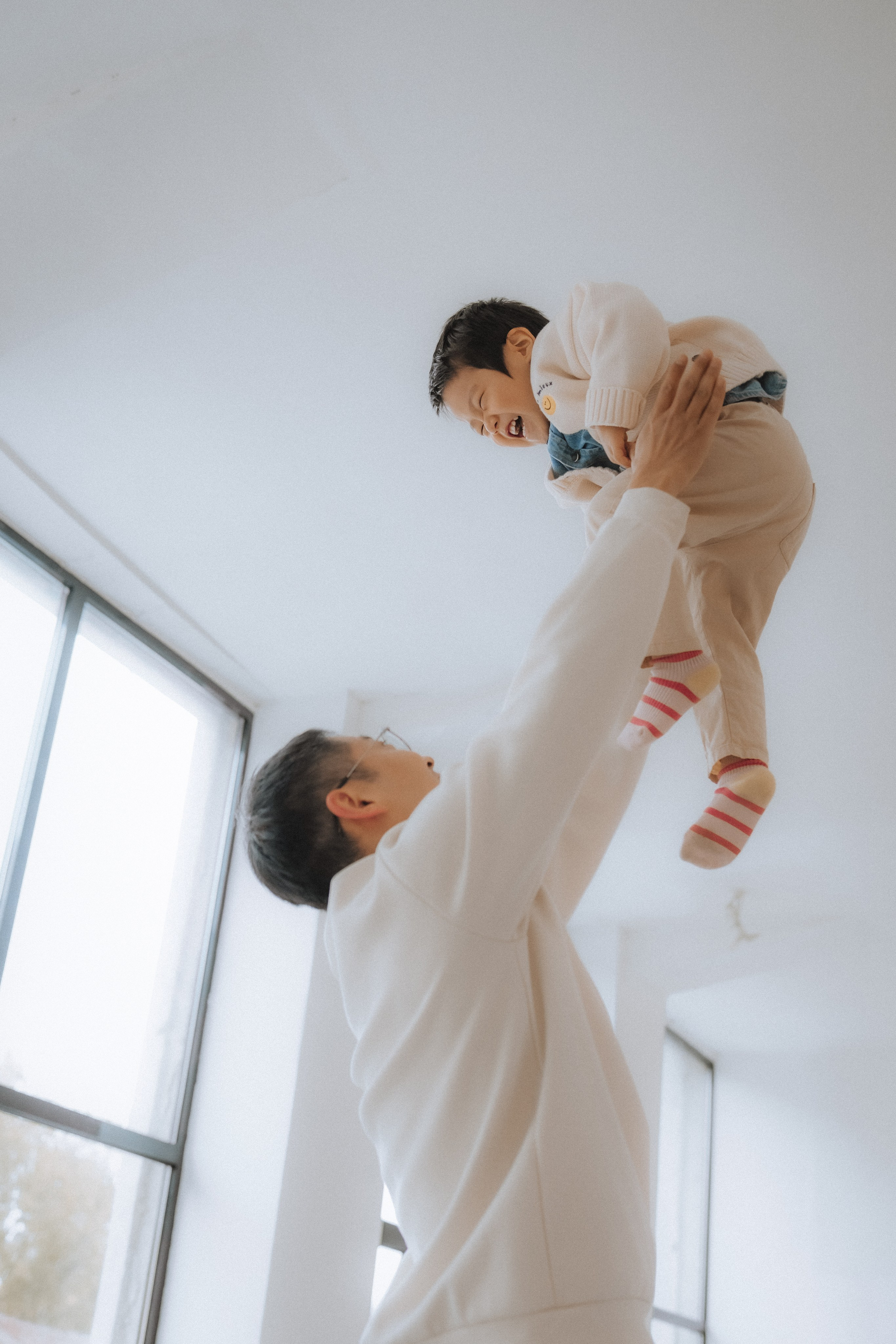 семейная фотосессия в студии с детьми в москве, детская фотосессия в фотостудии в москве, уютные нежные семейные фотосессии в москве, семейная беременная фотосессия в москве с детьми, фотосессия беременности с мужем в москве, светлые фотостудии в москве, стильные семейные фотосессии в москве, фотосессии в стиле lifestyle, фотосессии в стиле лайфстайл в москве, Семейная фотография в москве , семейный фотограф в москве , семейная фотосессия в москве , семья , детская фотография , фотограф , женский портрет , фотосессия , детский портрет , детский фотограф , lovestory , новогодняя фотосессия , детское фото , детская фотосессия , эмоциональные семейные фотосессии в москве, портретная фотография в москве, заказать семейный фотоальбом в москве