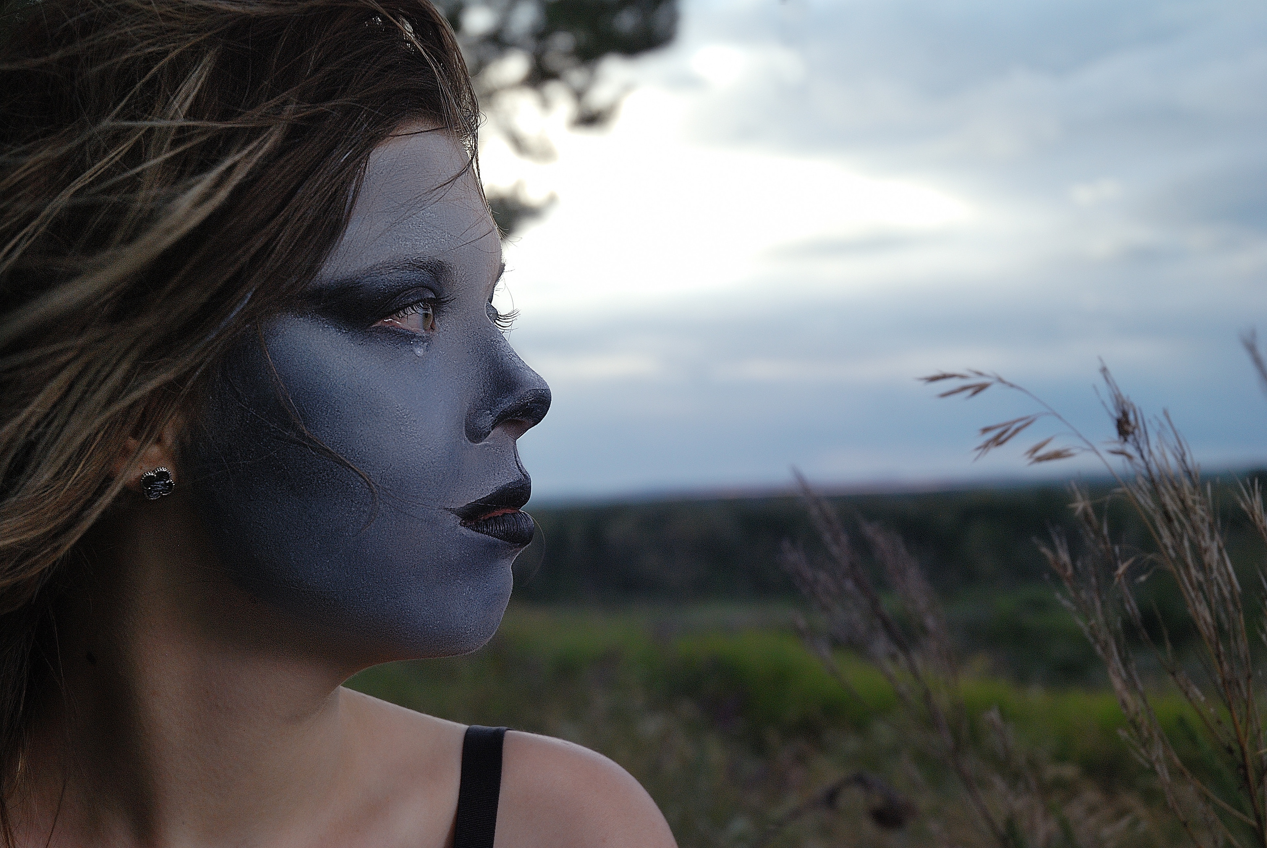 Фотопроекты арт-студии «Мастер и Маргарита». Свадебные фотосессии, Love story, фотосессии в студии, фотопрогулки. Макияж и укладка. Услуги стилиста и имиджмэйкера. Прокат нарядов для фотосессий.